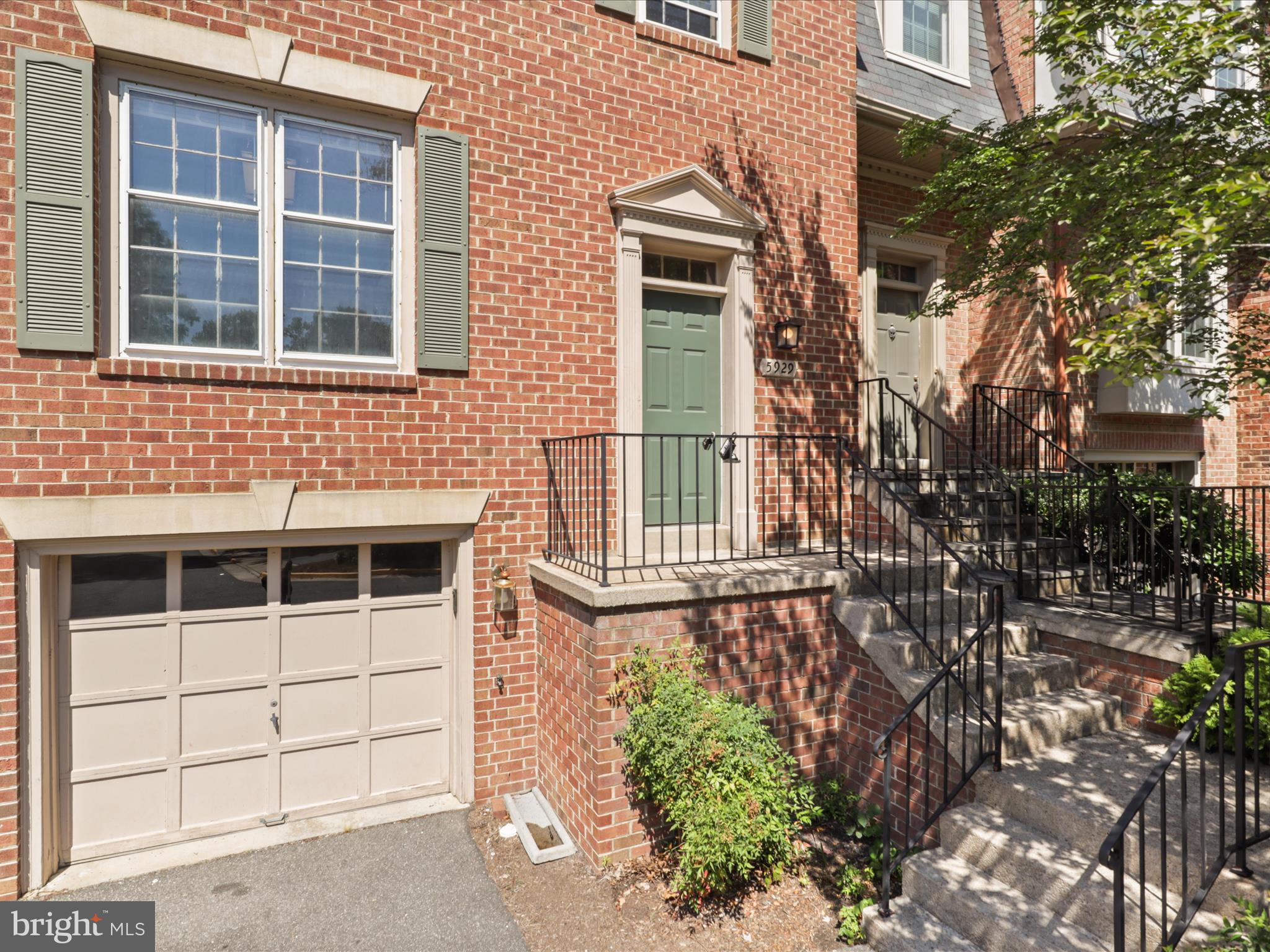 WILLOW CREEK - Residential Lease