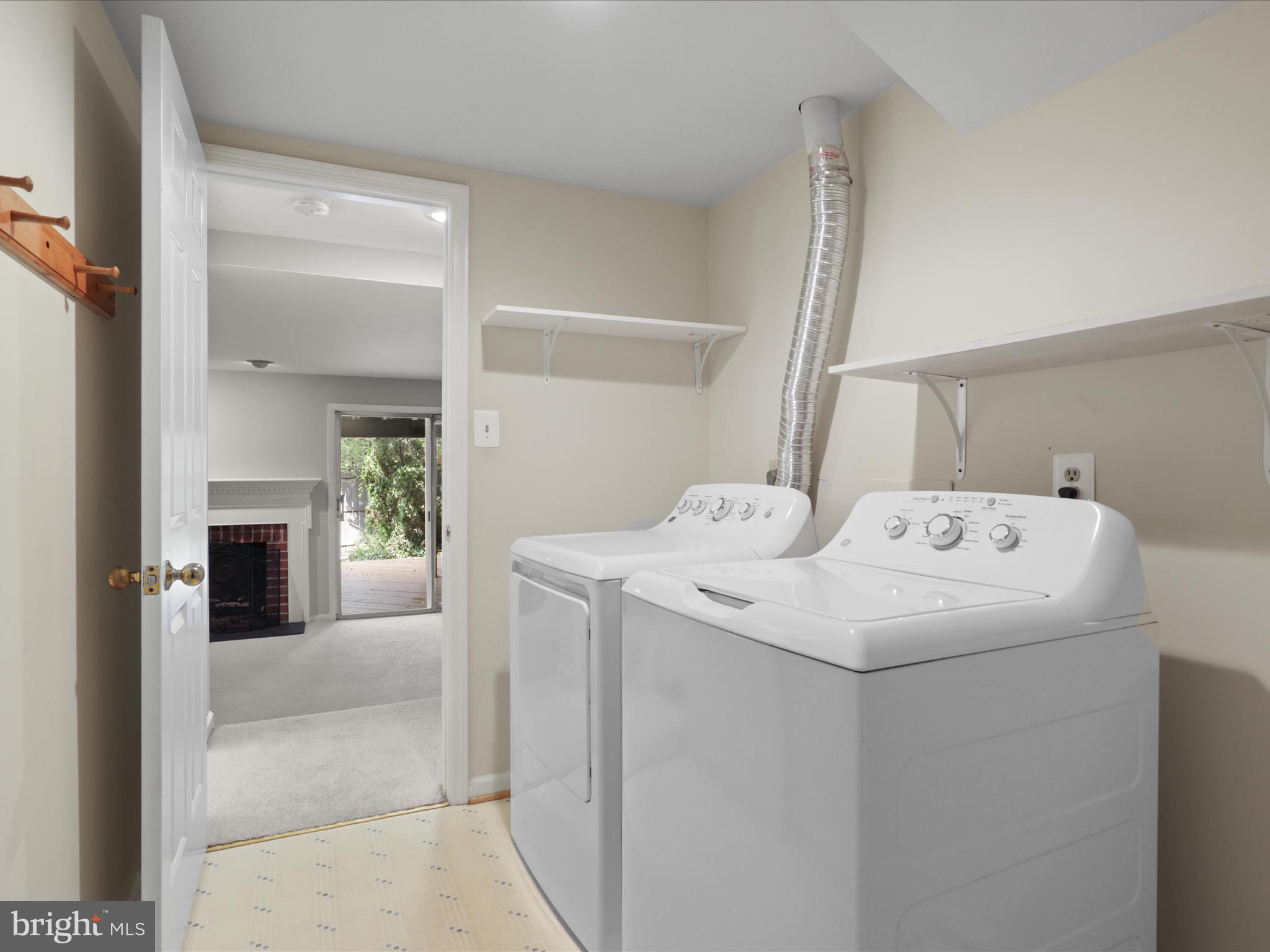 WILLOW CREEK - Residential Lease