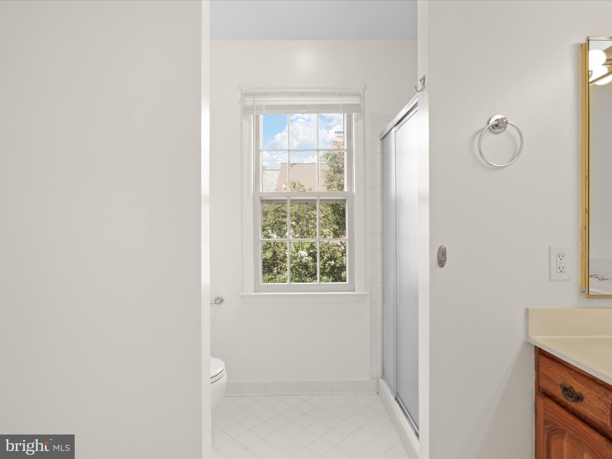 WILLOW CREEK - Residential Lease