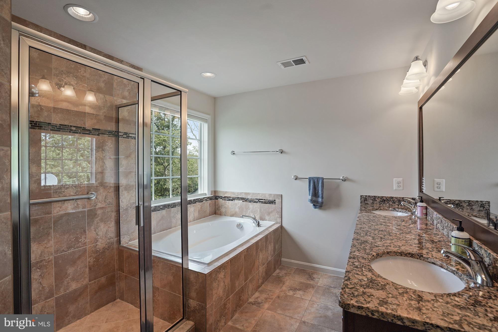 VILLAGE CASE - Residential