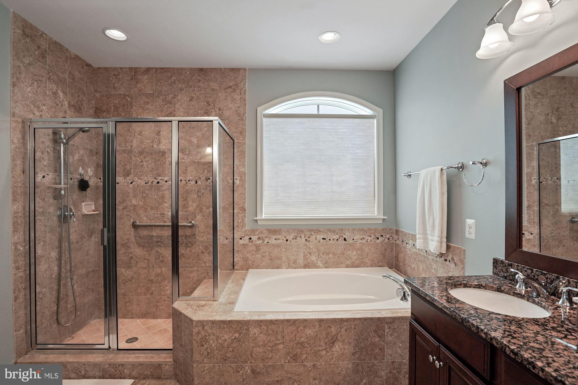 VILLAGE CASE - Residential