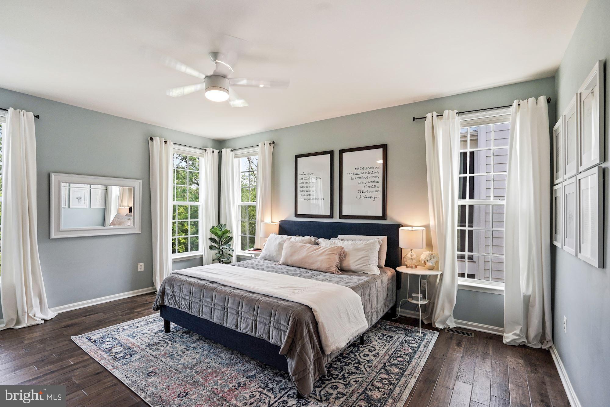 VILLAGE CASE - Residential