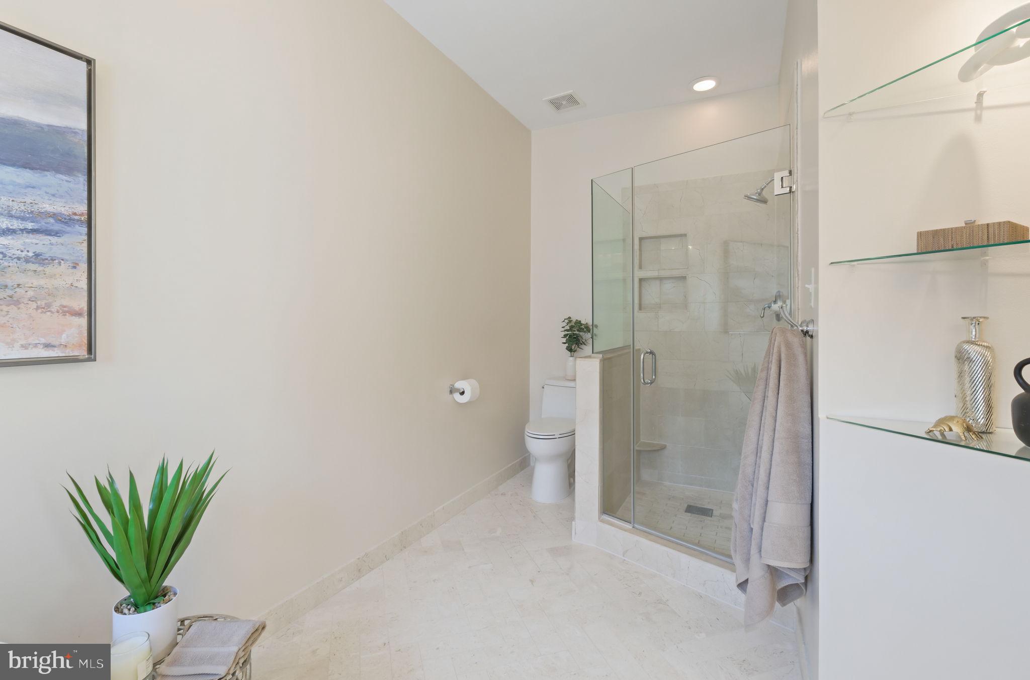 LAKELANDS - Residential