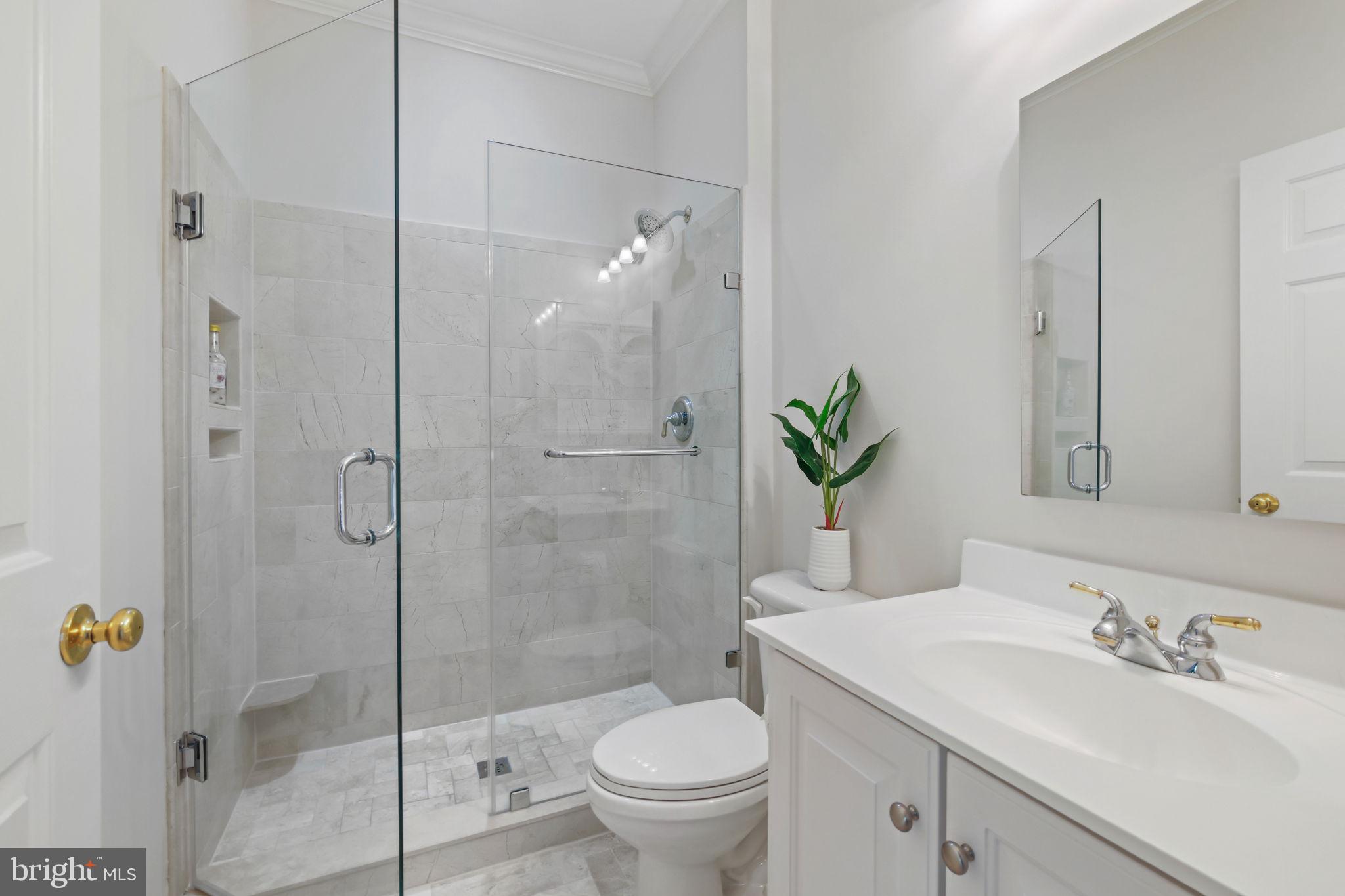 LAKELANDS - Residential