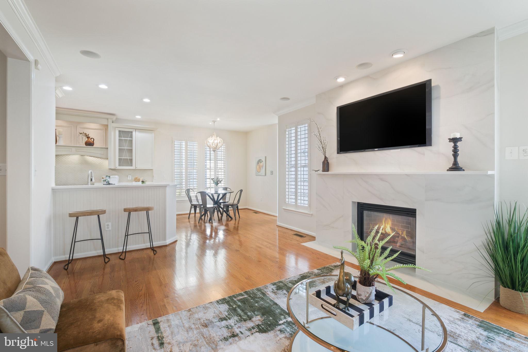 LAKELANDS - Residential