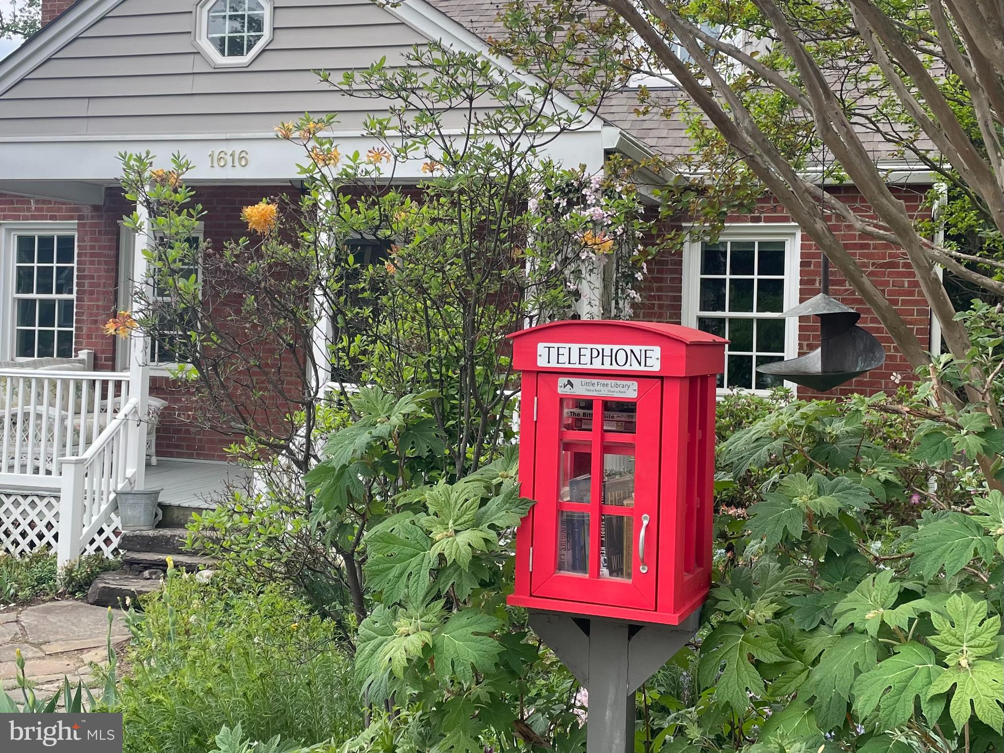 1616 N TAYLOR STREET