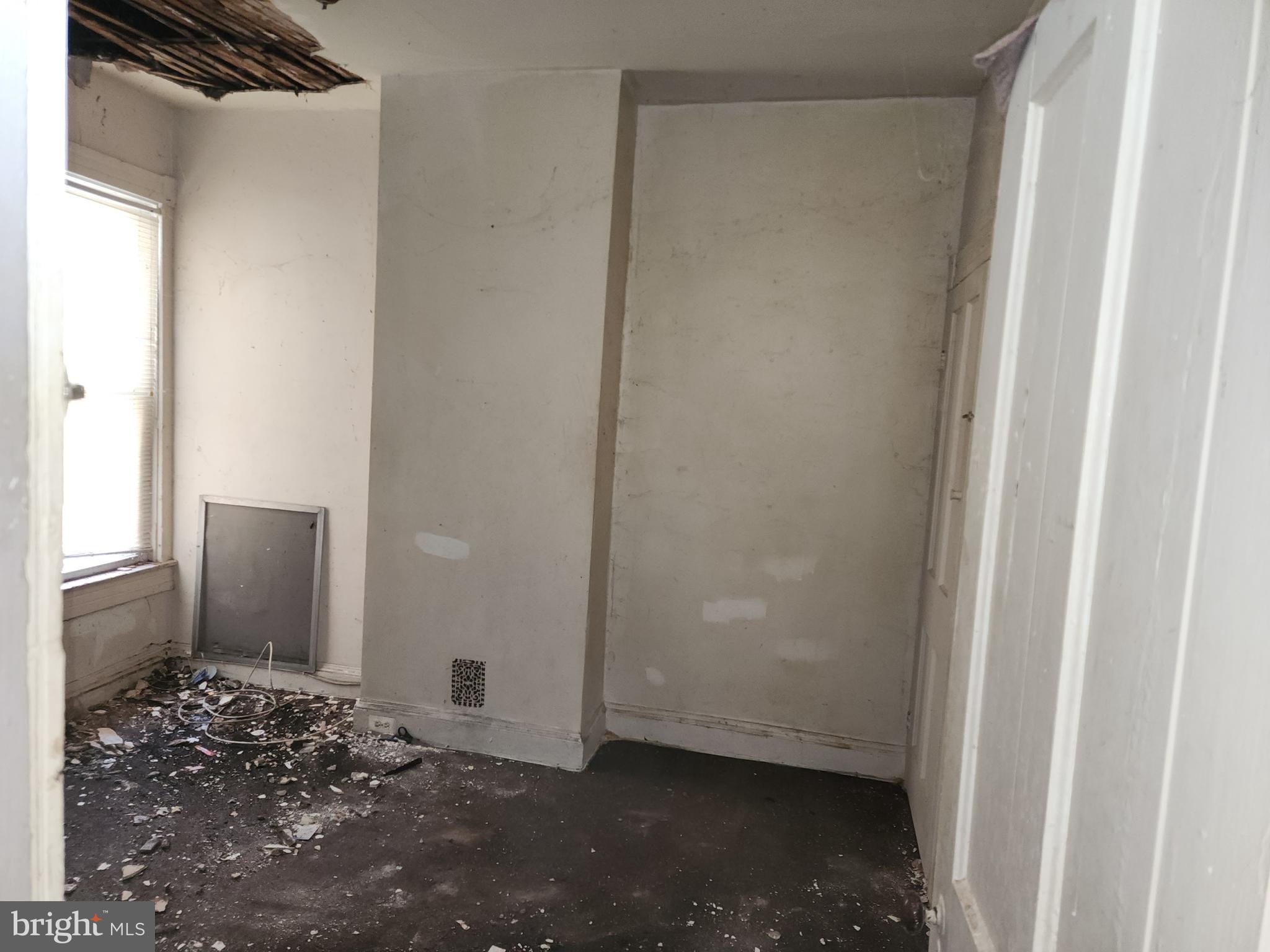 MIDTOWN EDMONDSON - Residential