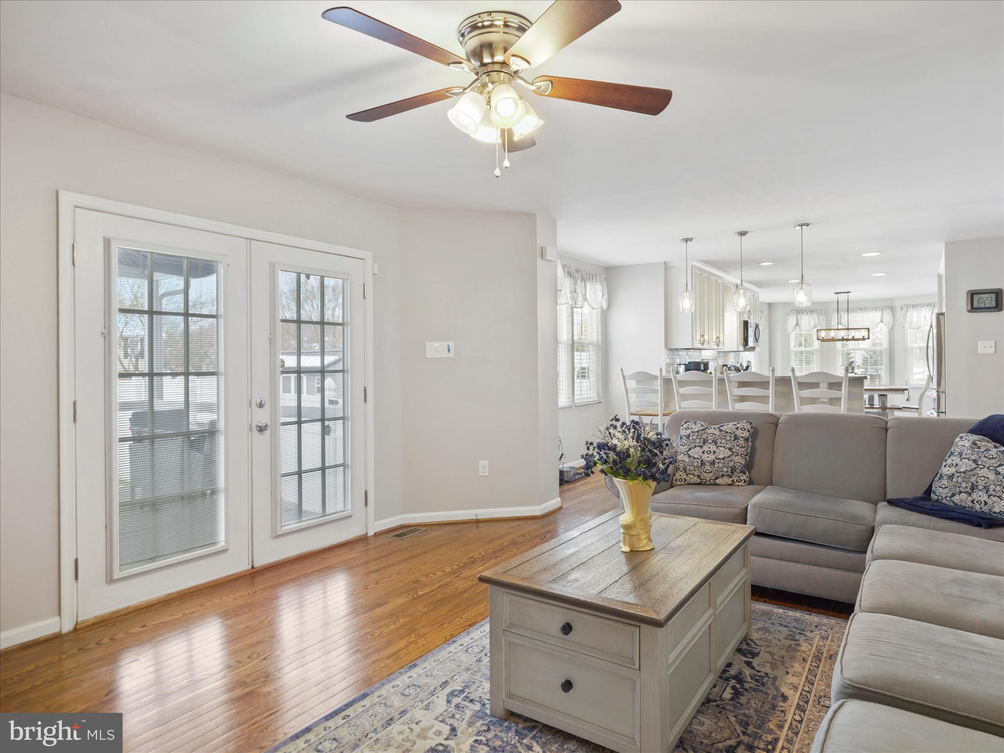 WHISPERING HILLS - Residential