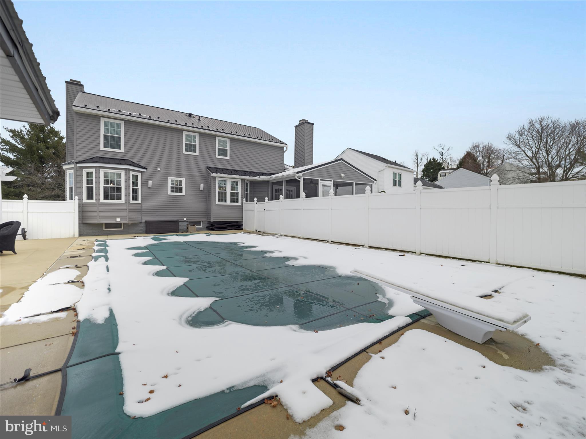 WHISPERING HILLS - Residential