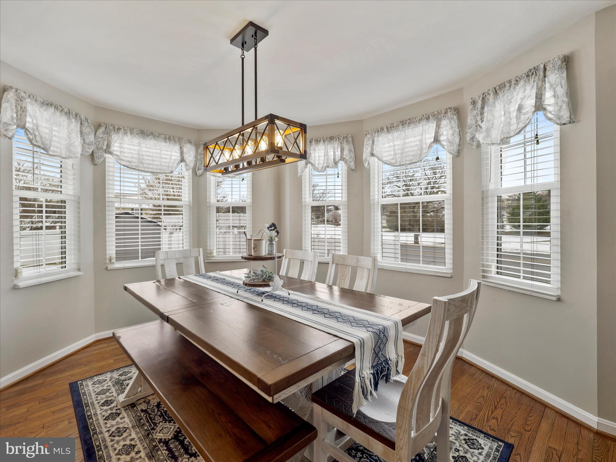 WHISPERING HILLS - Residential