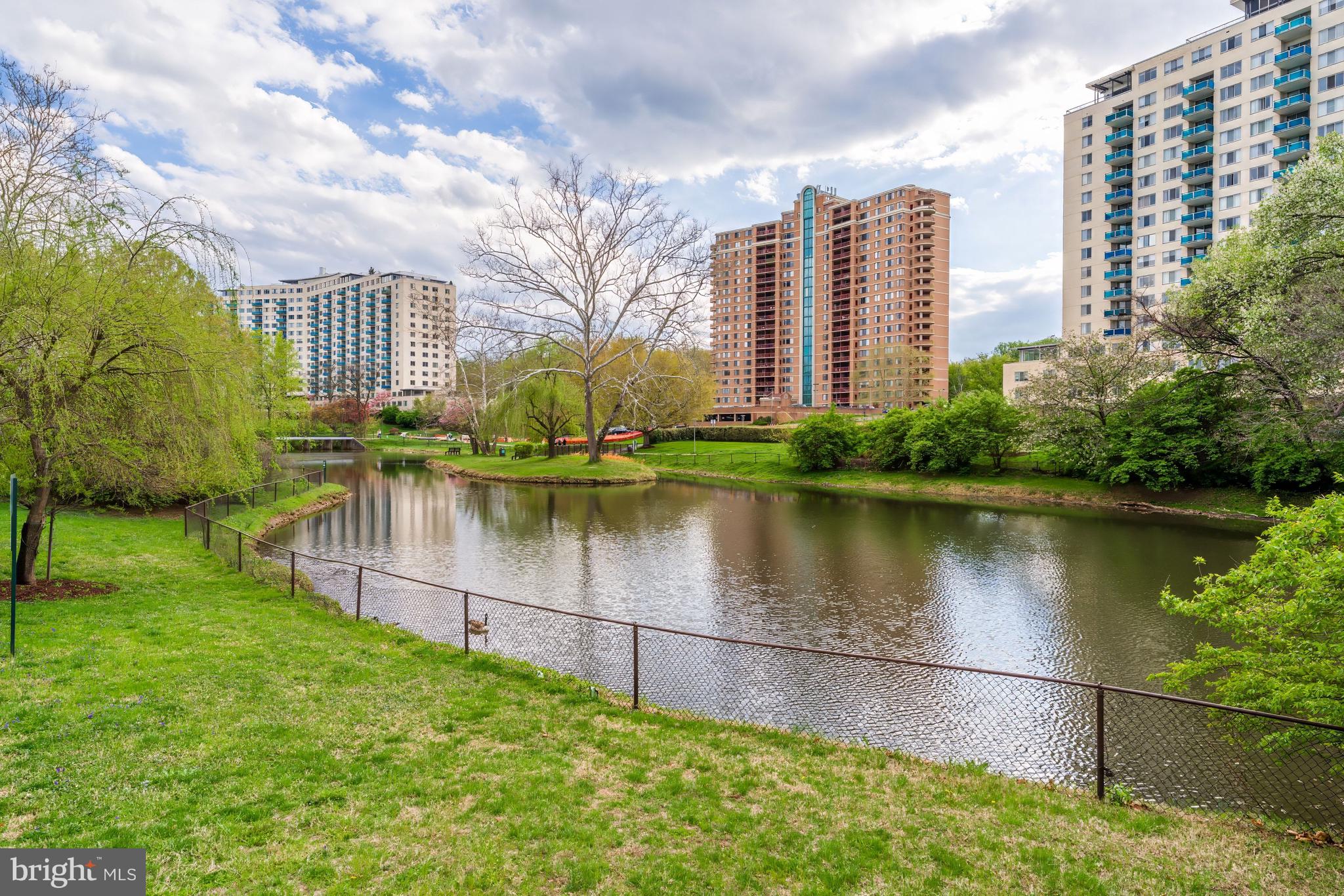 GROSVENOR PARK - Residential
