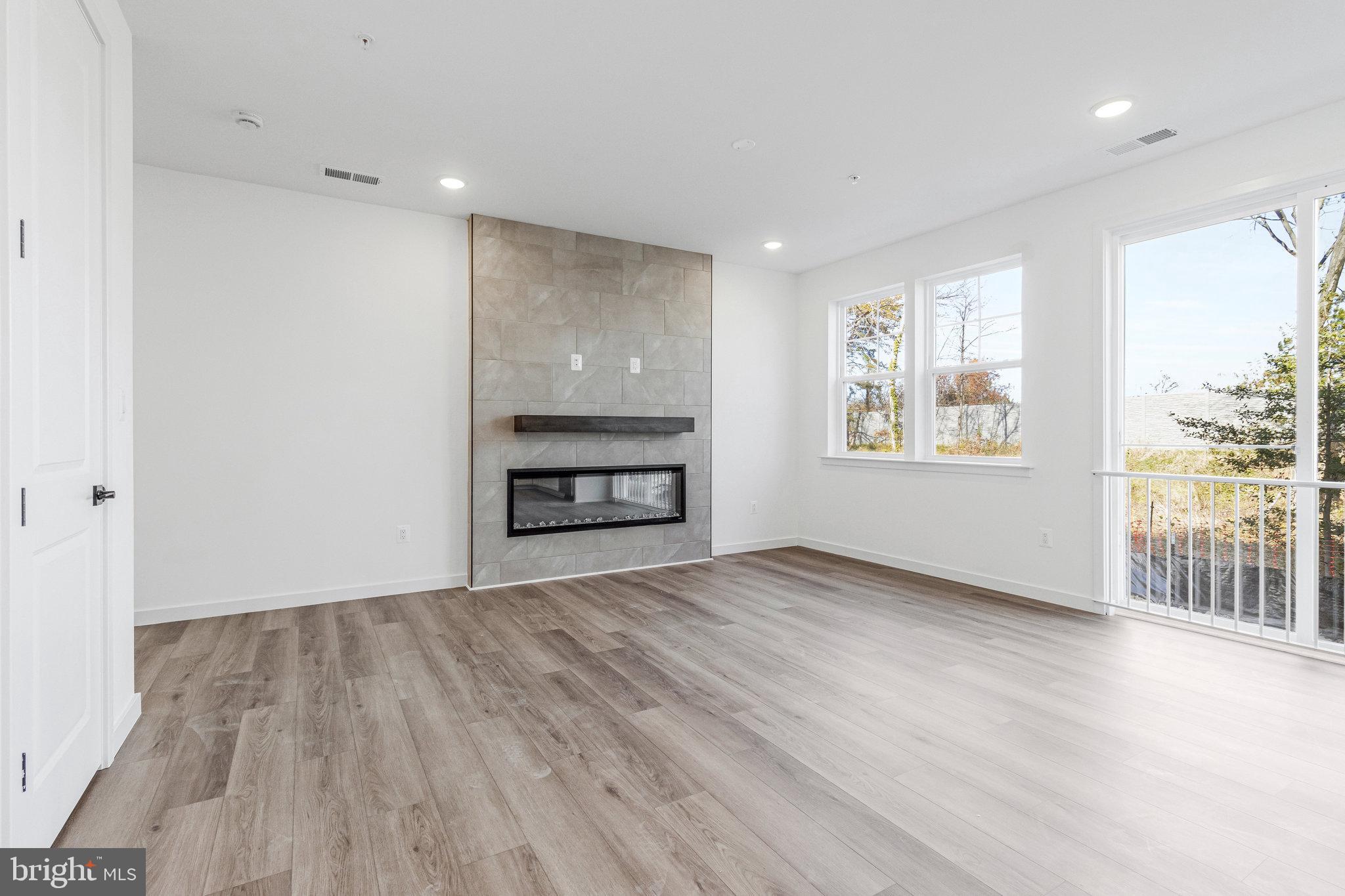 ENCLAVE AT ARUNDEL HILLS - Residential