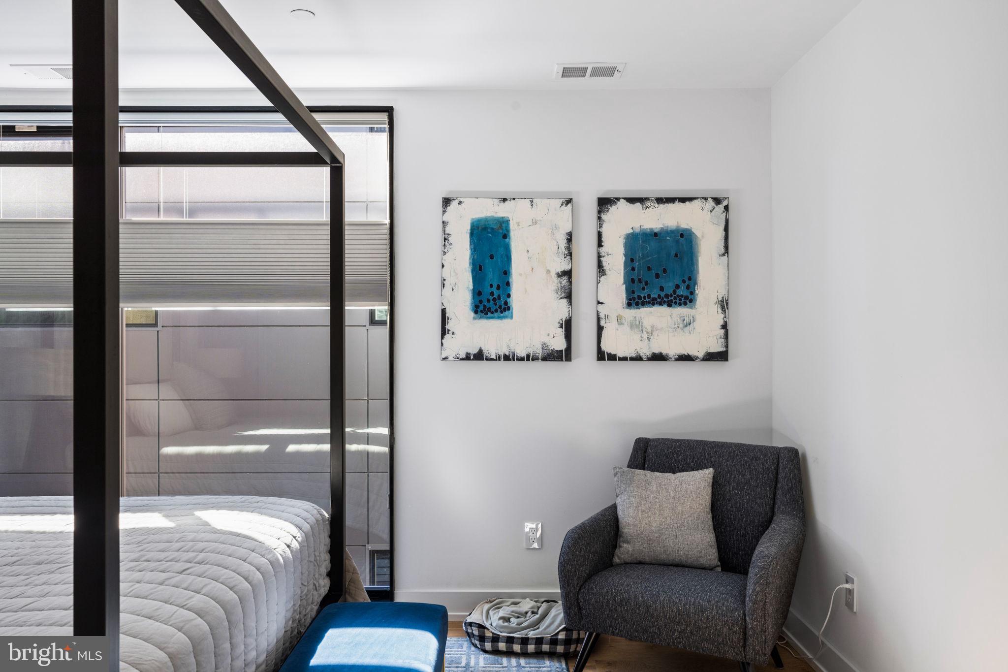 GRADUATE HOSPITAL - Residential
