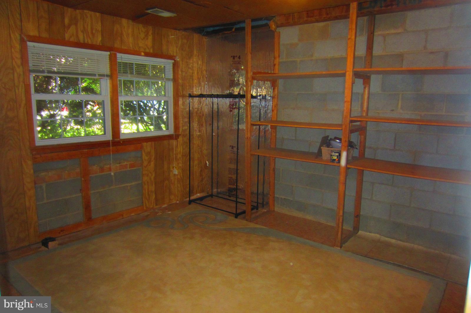 LAKEPOINTE - Residential Lease