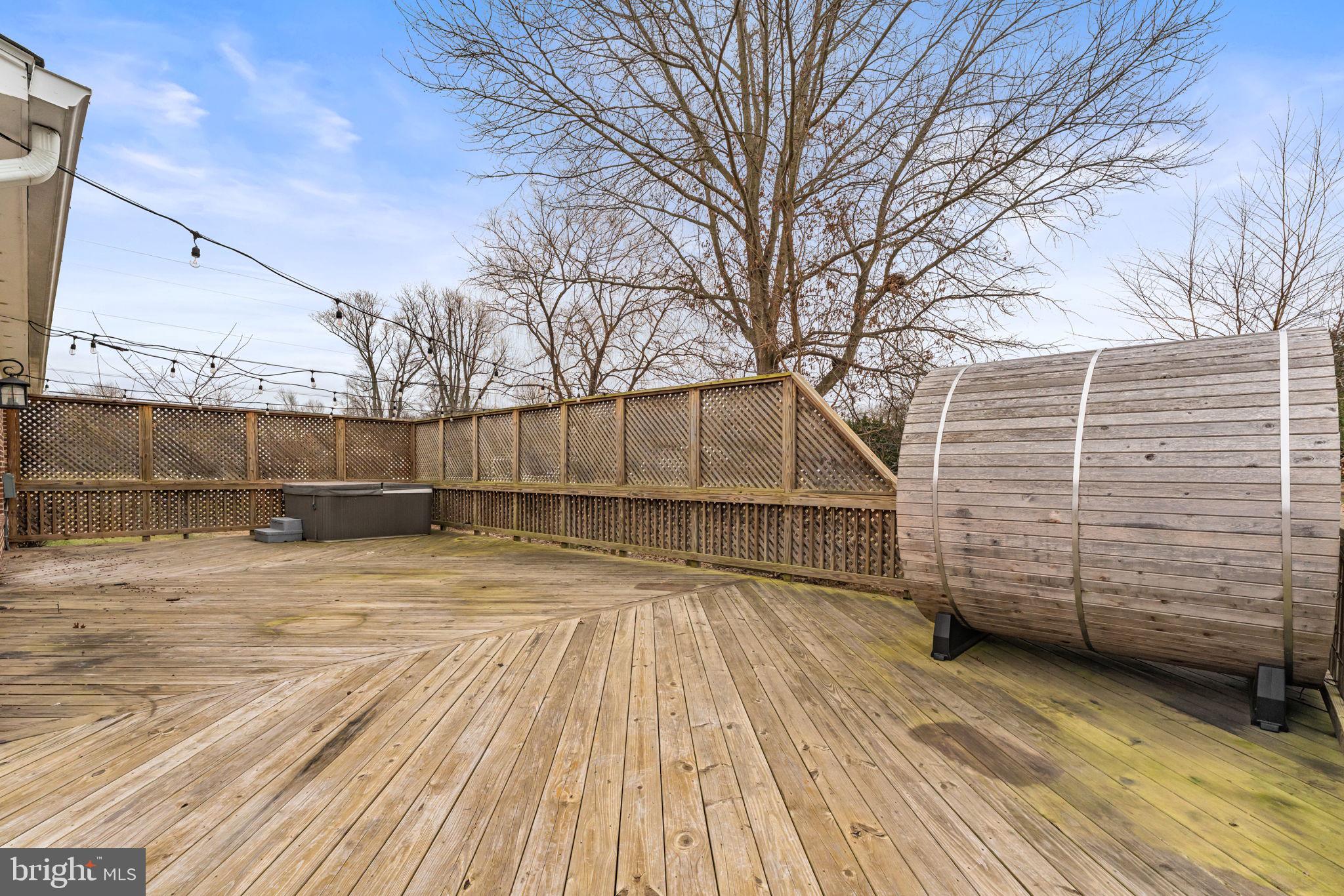 BROAD RUN FARMS - Residential