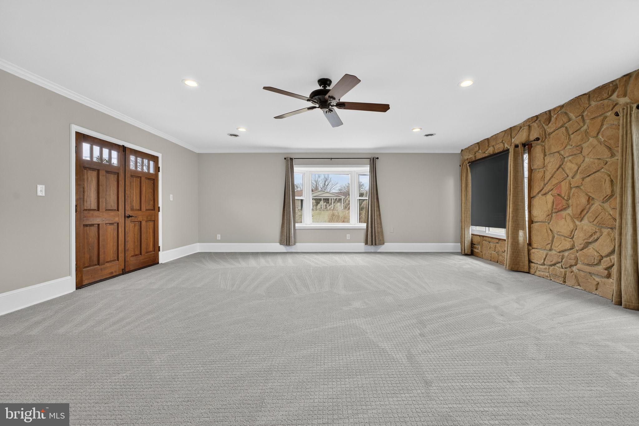 BROAD RUN FARMS - Residential