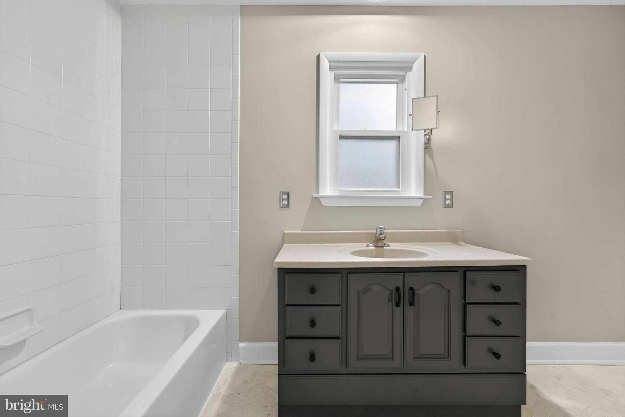 BROAD RUN FARMS - Residential