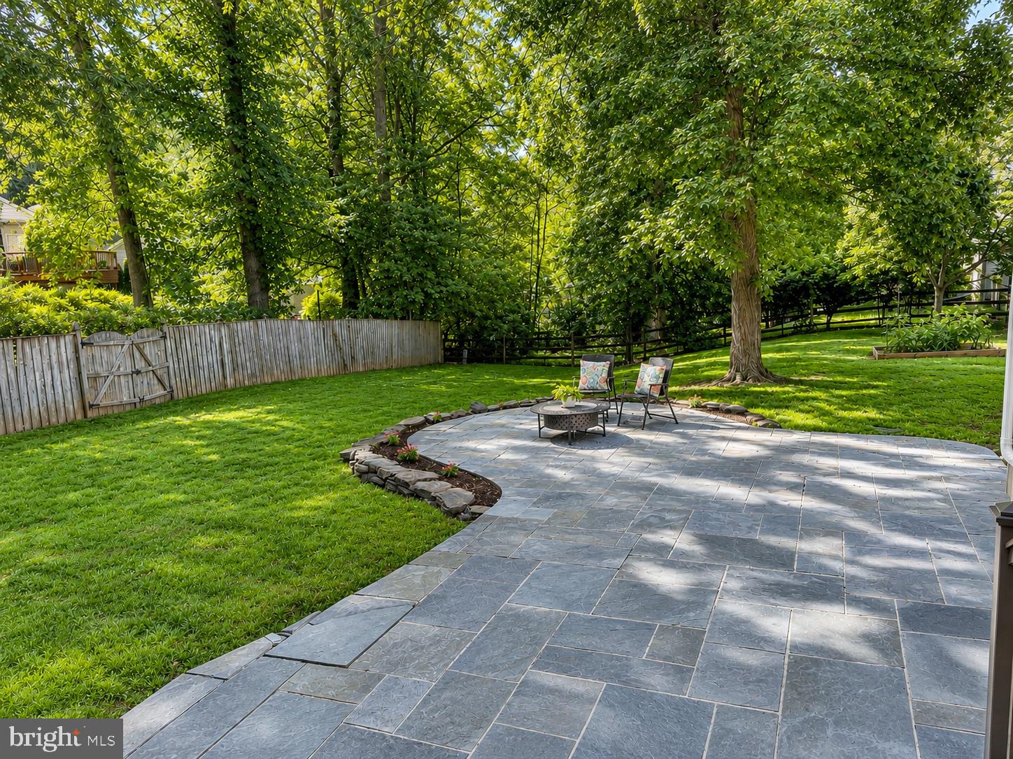 1715 FOX RUN COURT