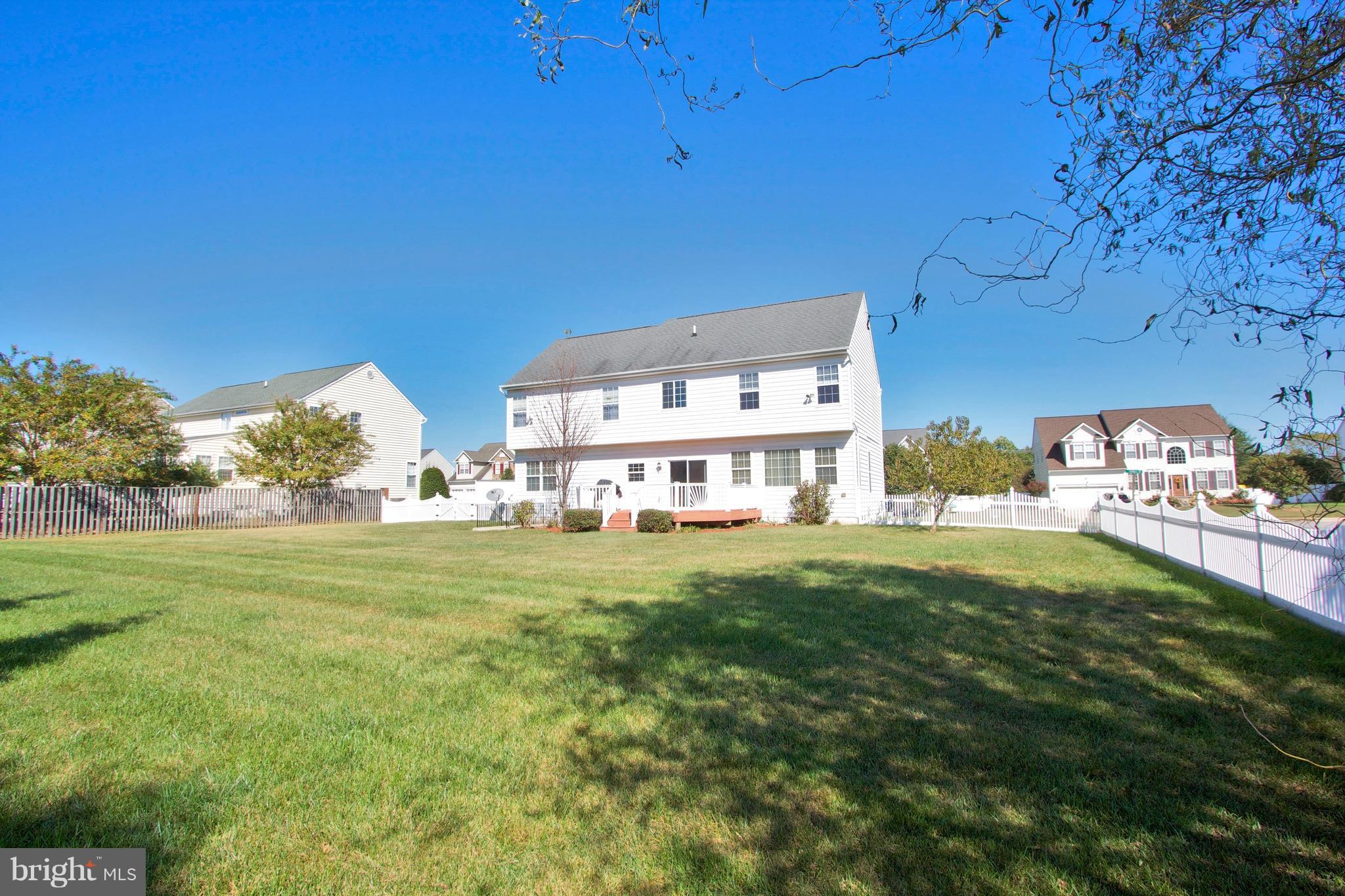 VILLAGES AT LEONARDTOWN - Residential Lease