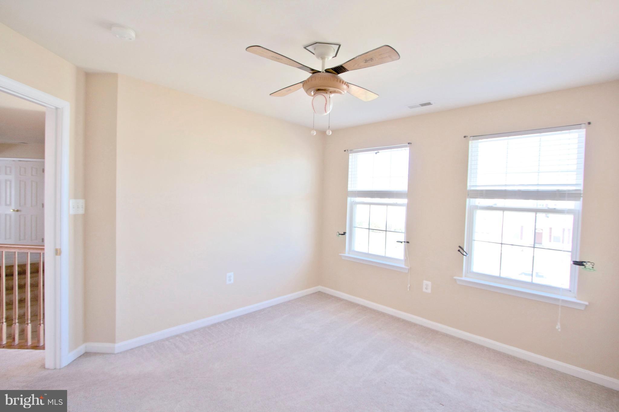 VILLAGES AT LEONARDTOWN - Residential Lease