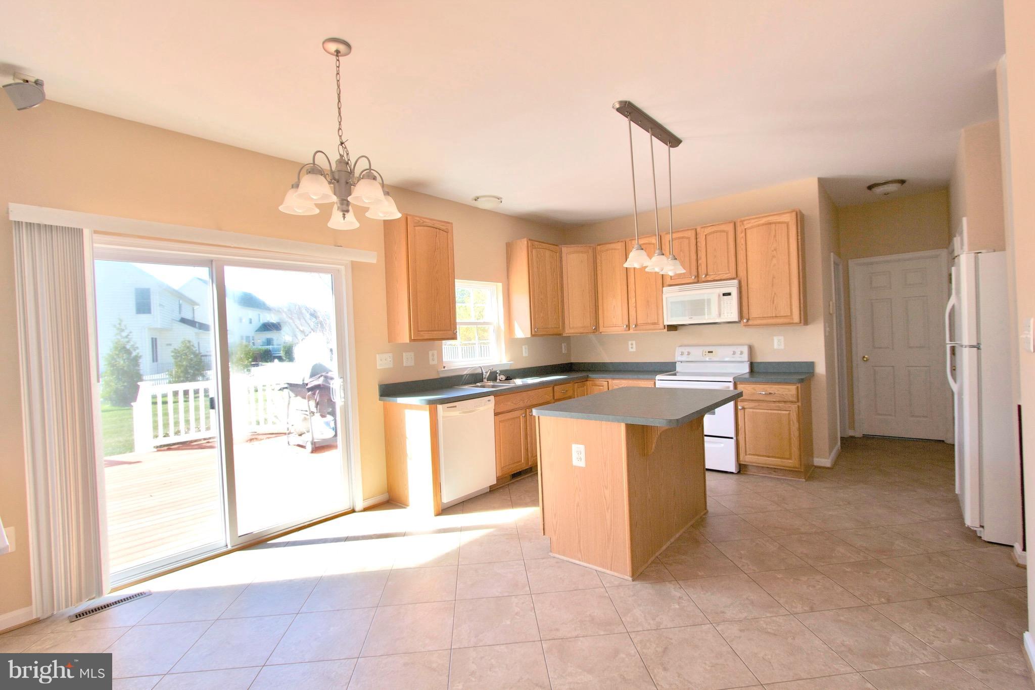 VILLAGES AT LEONARDTOWN - Residential Lease