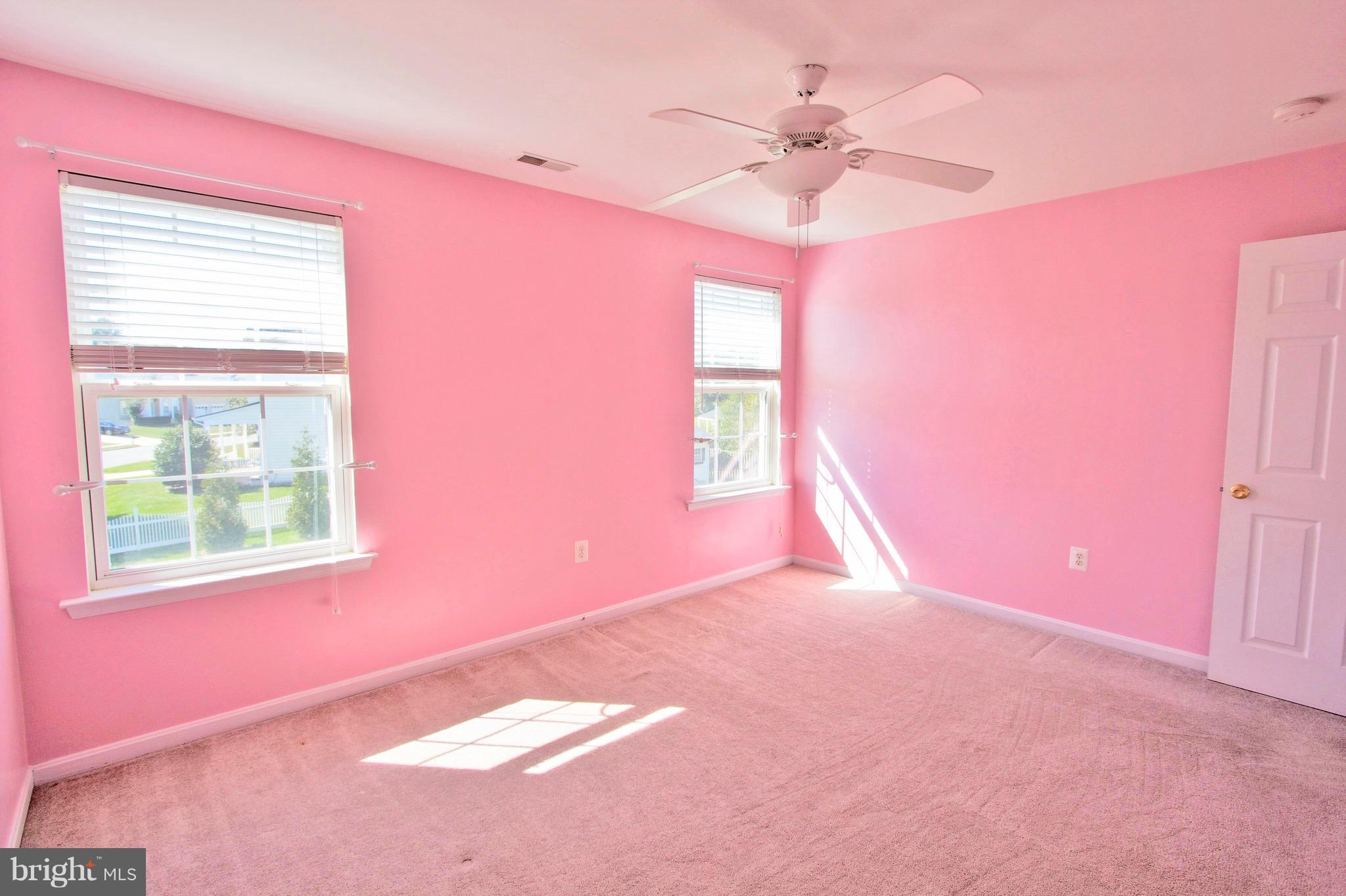 VILLAGES AT LEONARDTOWN - Residential Lease