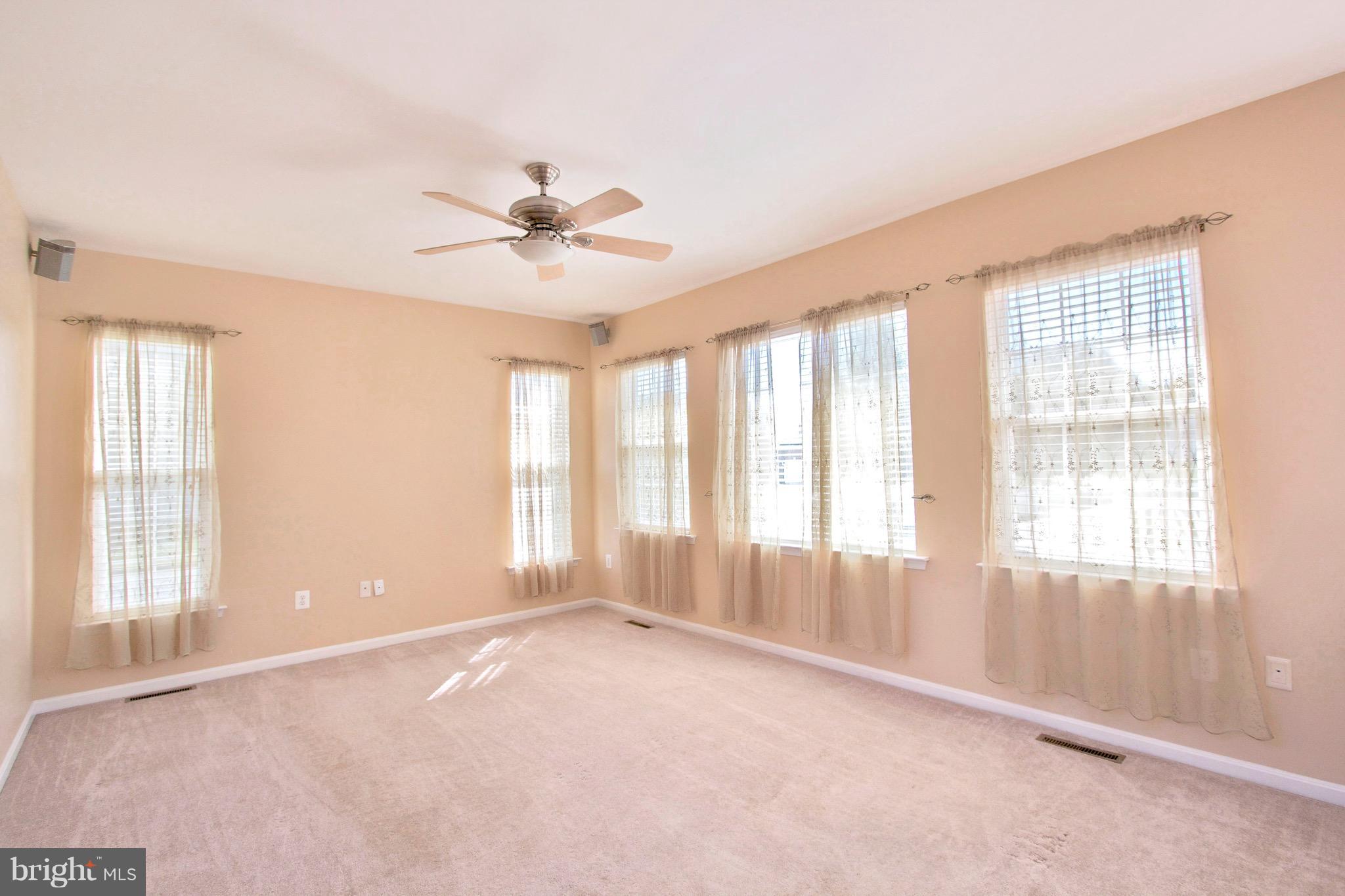 VILLAGES AT LEONARDTOWN - Residential Lease