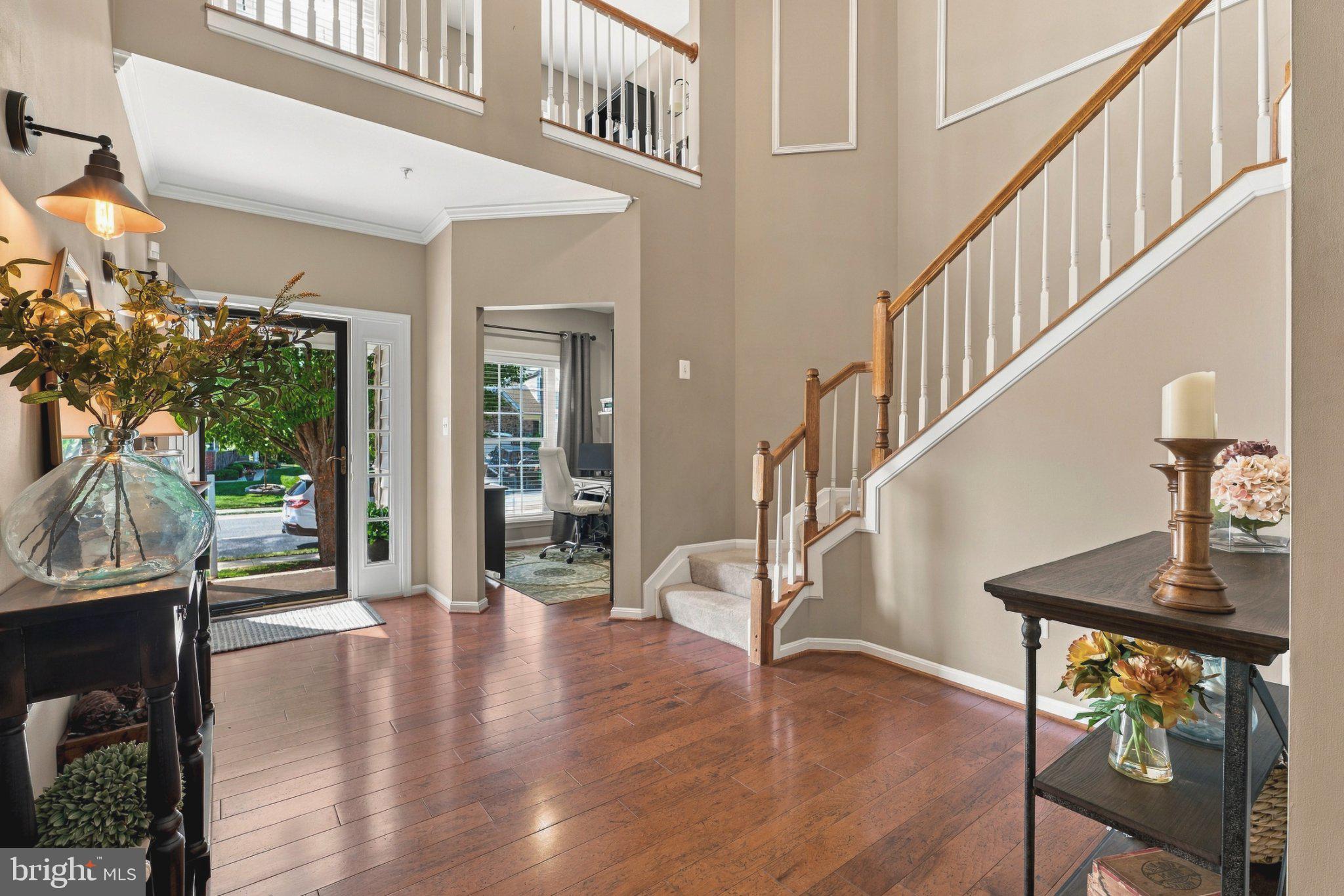 811 BRIDLE PATH