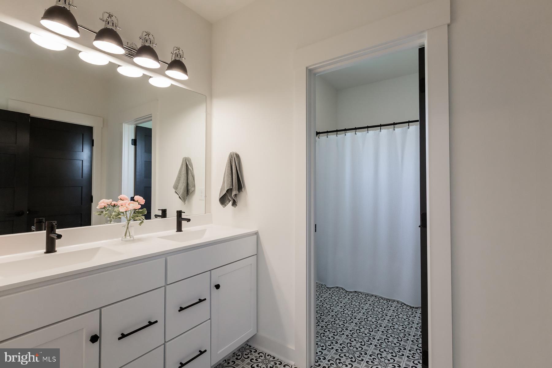 LITITZ BEND - Residential