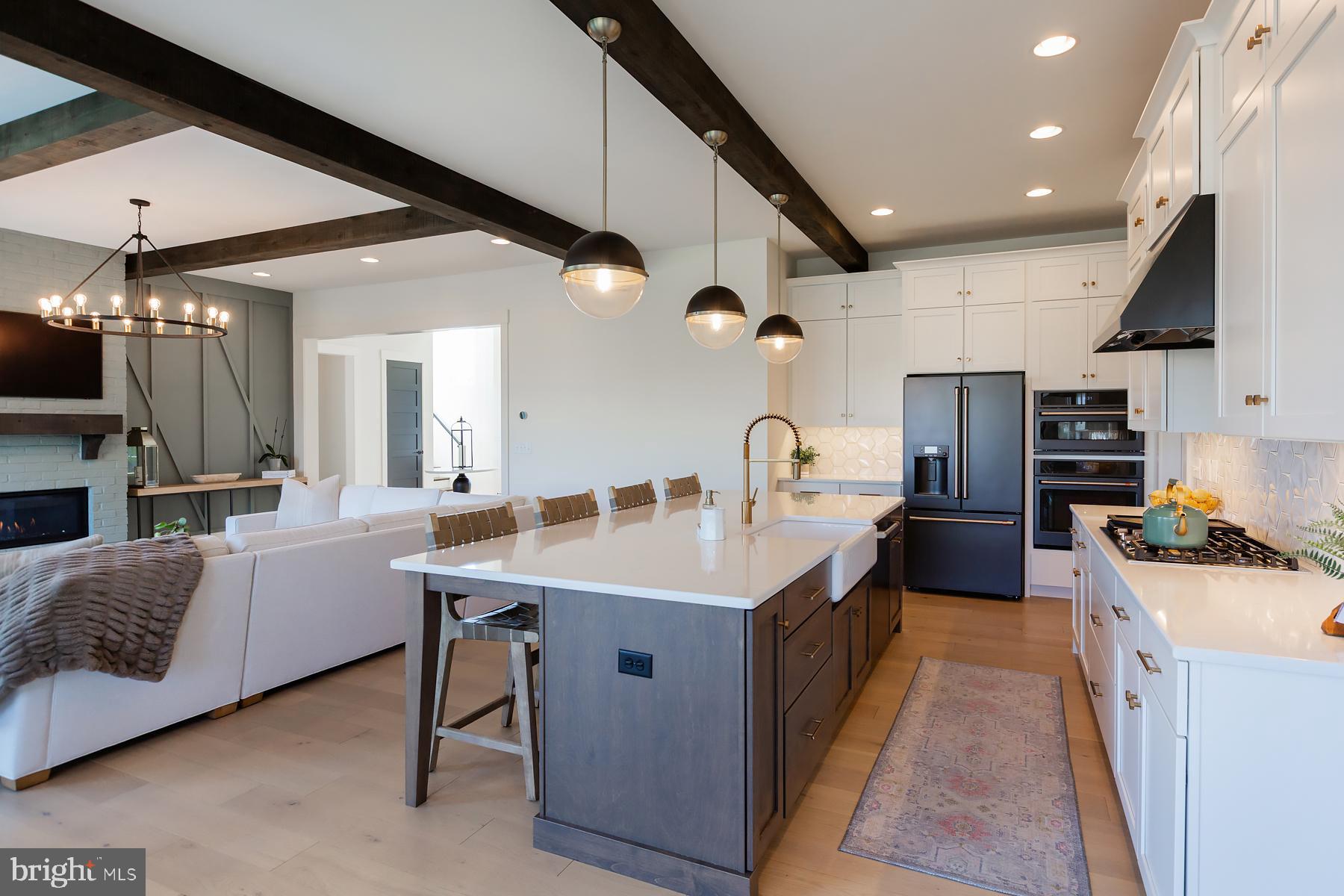 LITITZ BEND - Residential