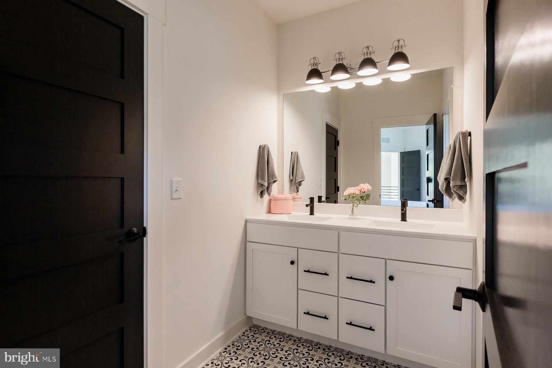 LITITZ BEND - Residential