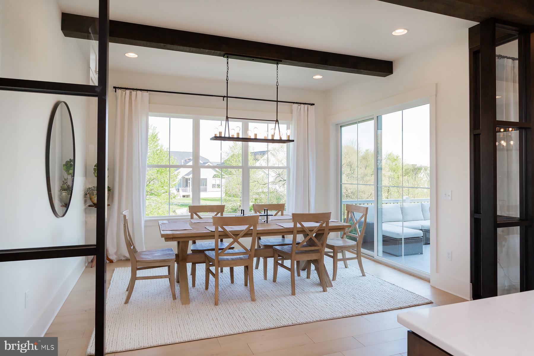 1016 VALLEY CROSSING DRIVE