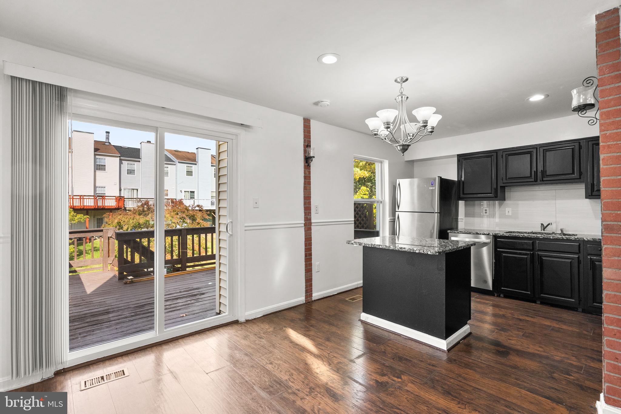 GLEN ORA - Residential