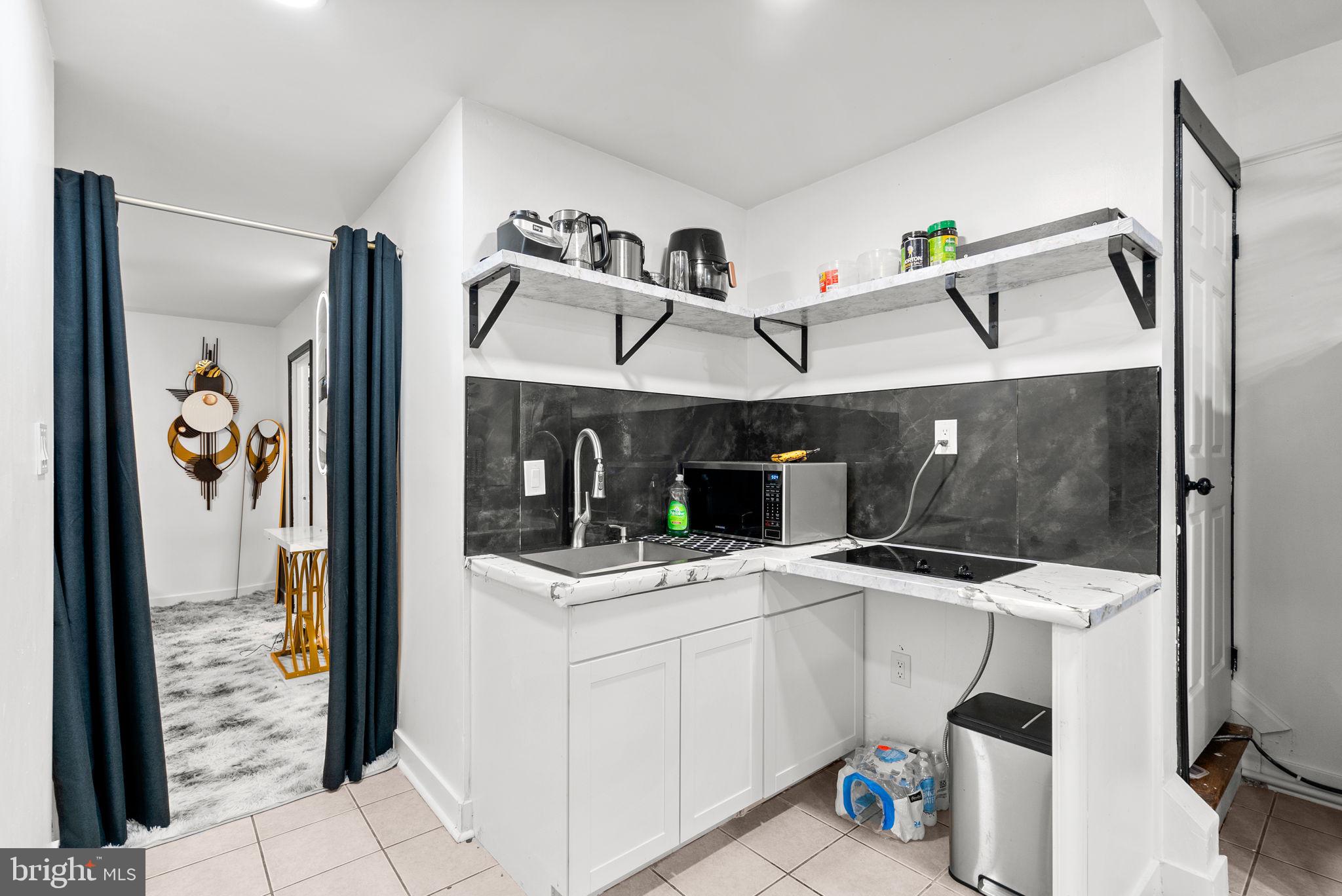 GLEN ORA - Residential