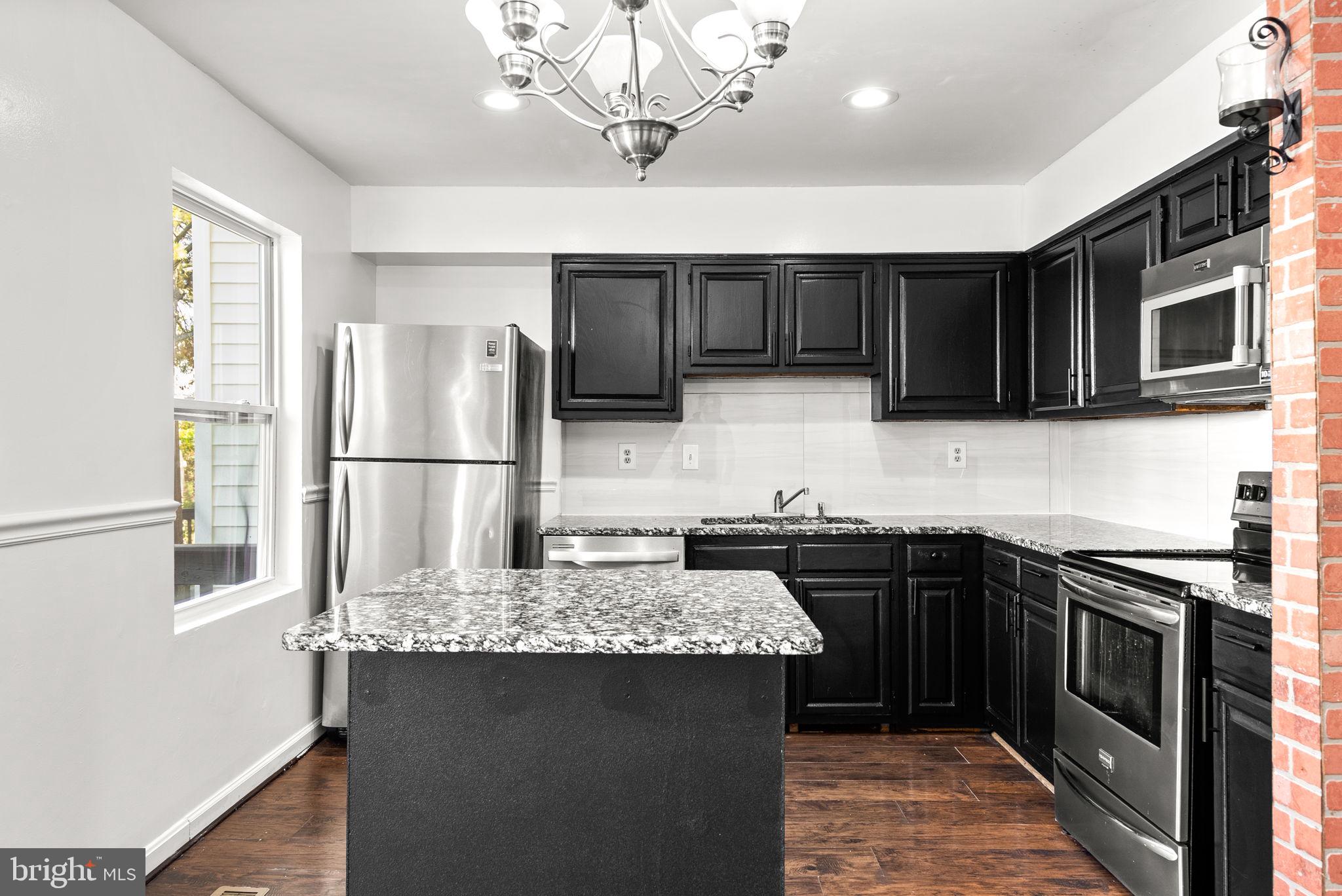 GLEN ORA - Residential