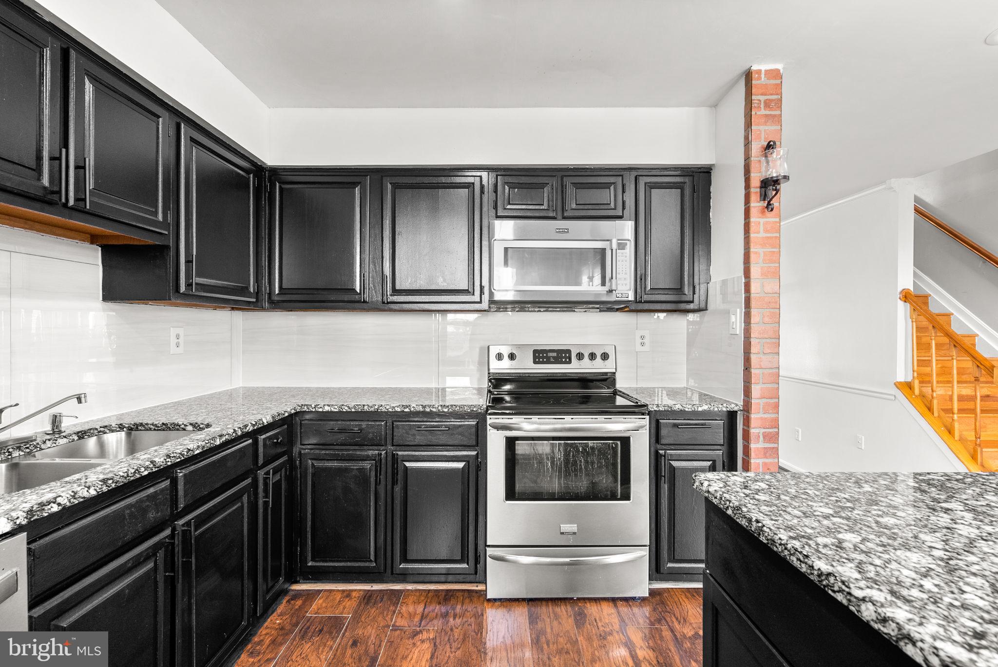 GLEN ORA - Residential