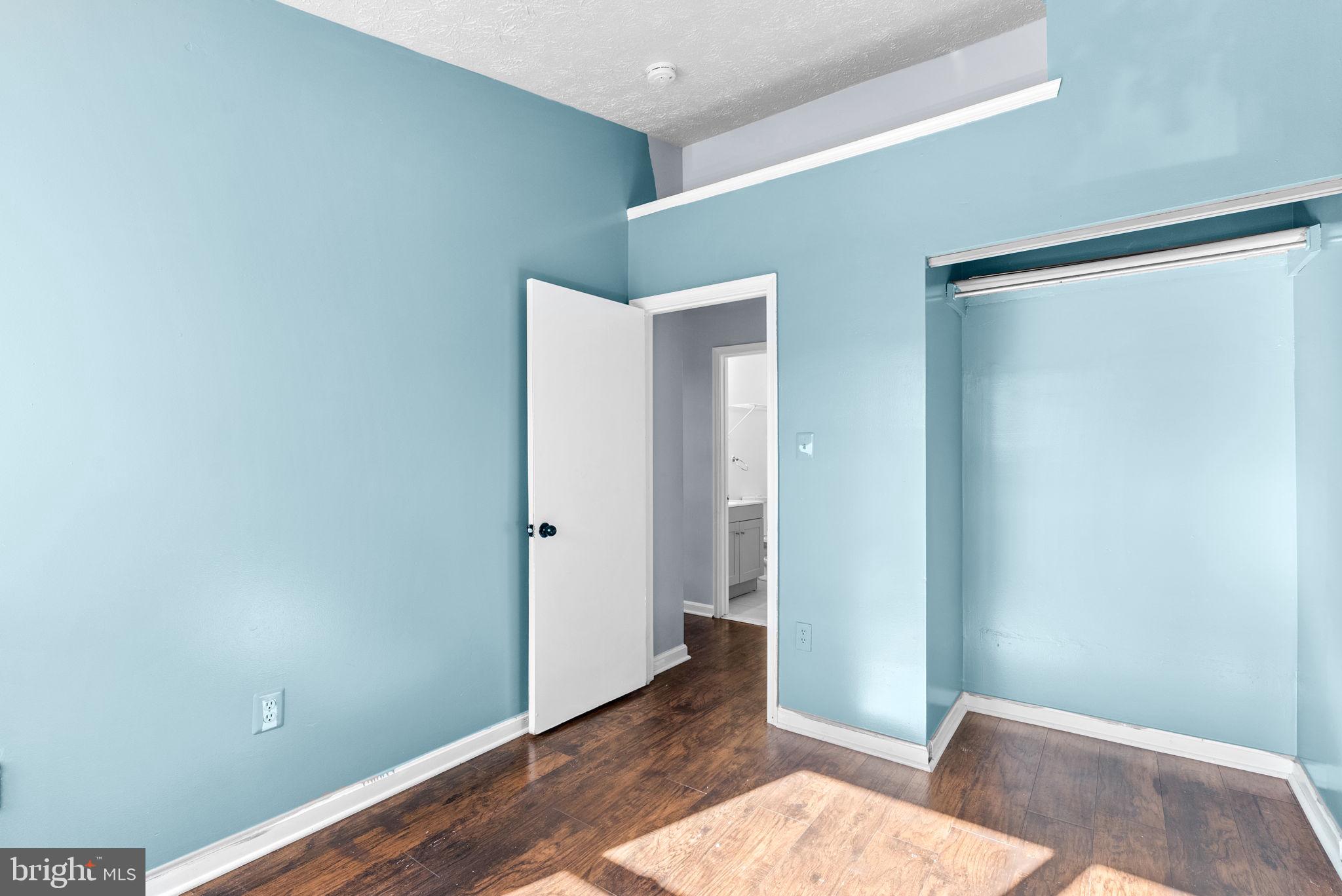 GLEN ORA - Residential