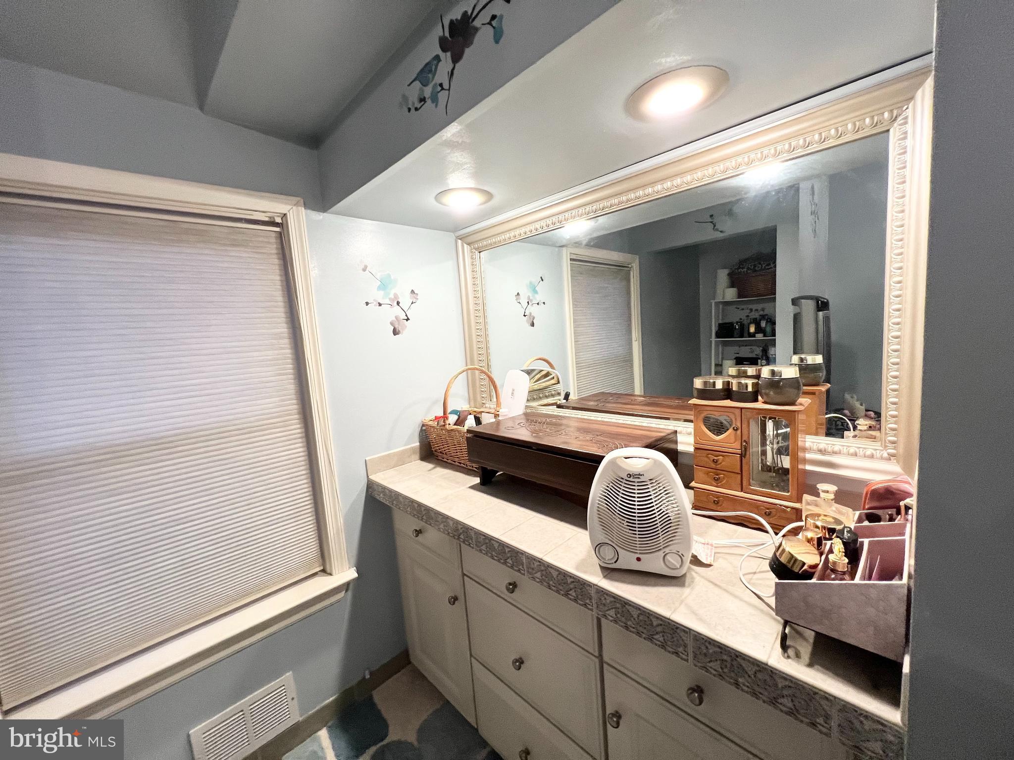 CANNON BLUFF/BACON RACE - Residential