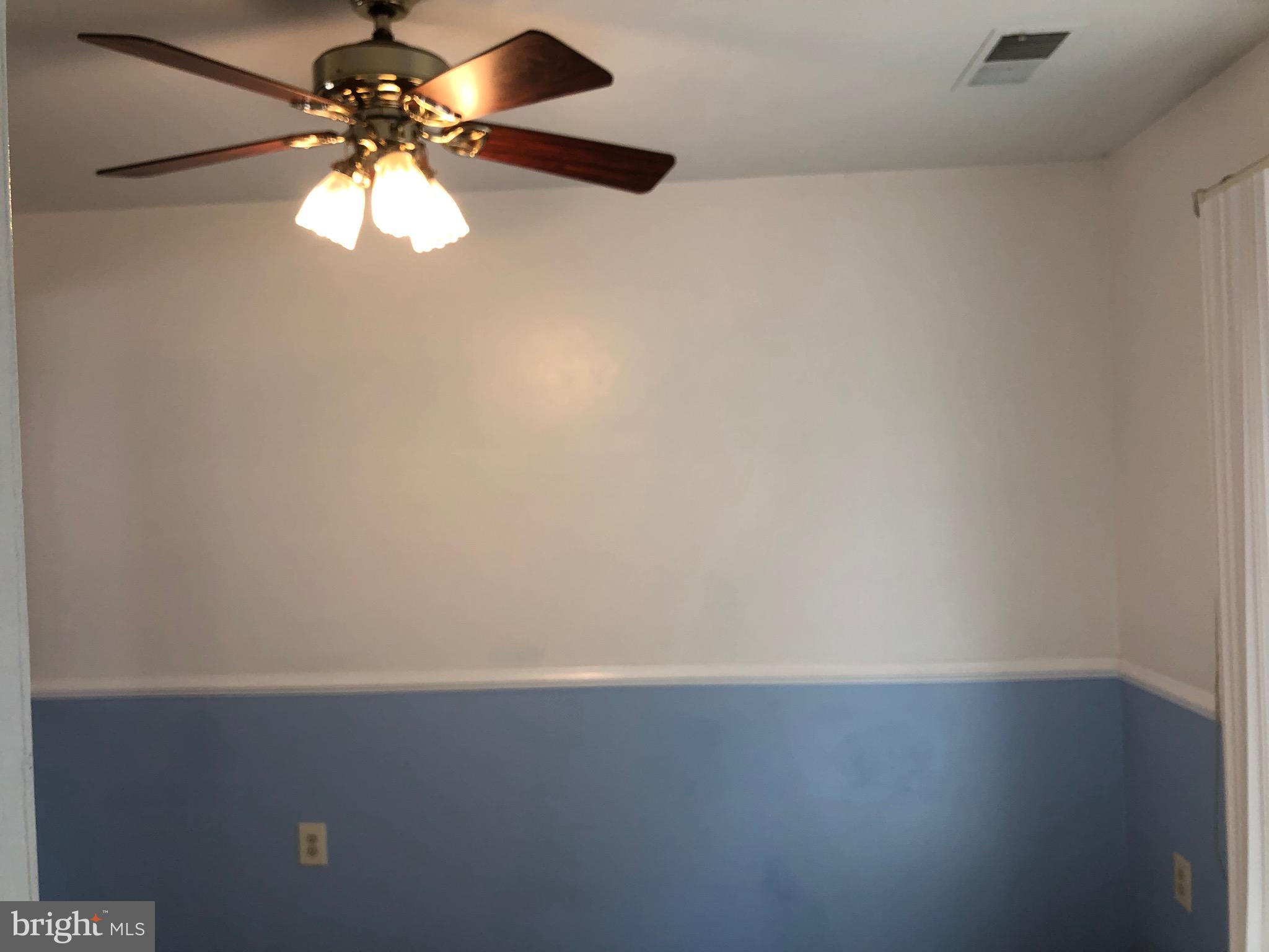 WAKEFIELD SQUARE - Residential Lease