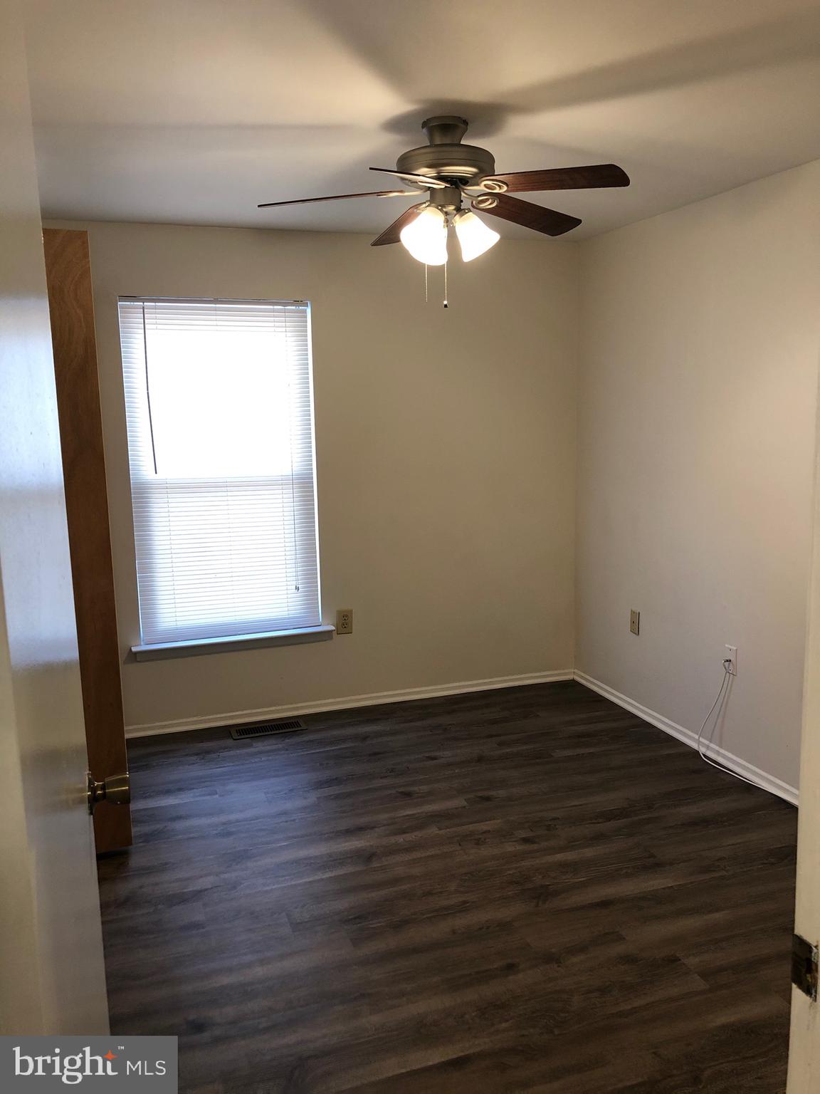 WAKEFIELD SQUARE - Residential Lease