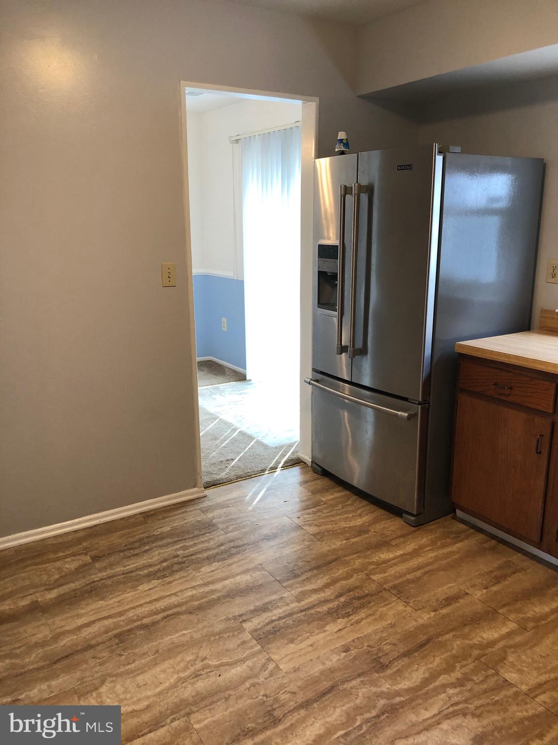 WAKEFIELD SQUARE - Residential Lease