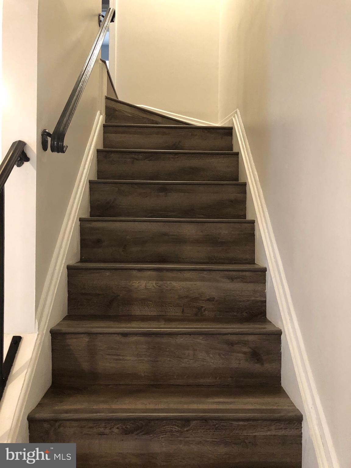 WAKEFIELD SQUARE - Residential Lease