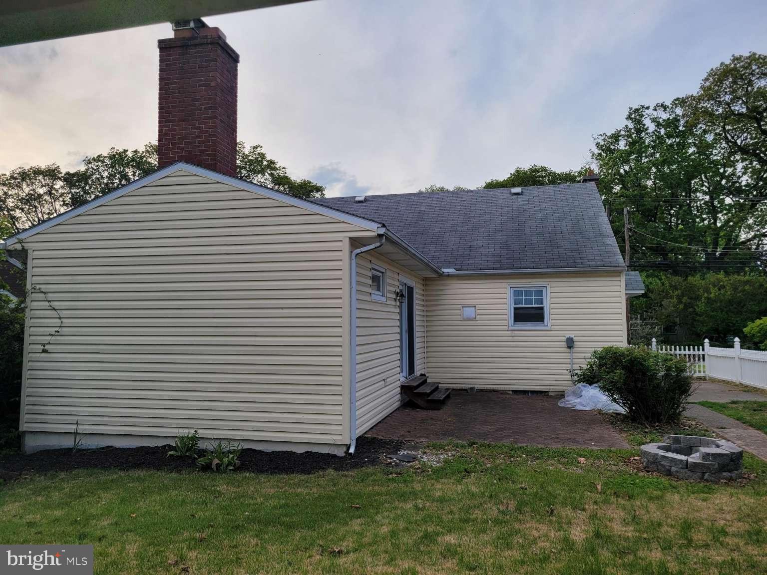 8111 CHAMBERS HILL ROAD