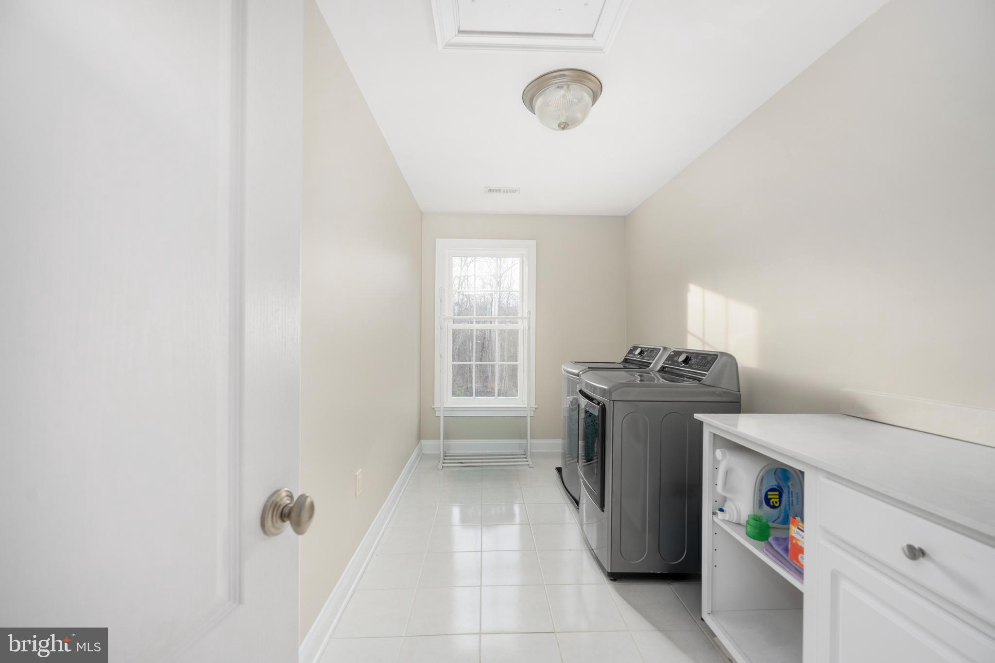 ESTATES AT ROBERTS POND - Residential