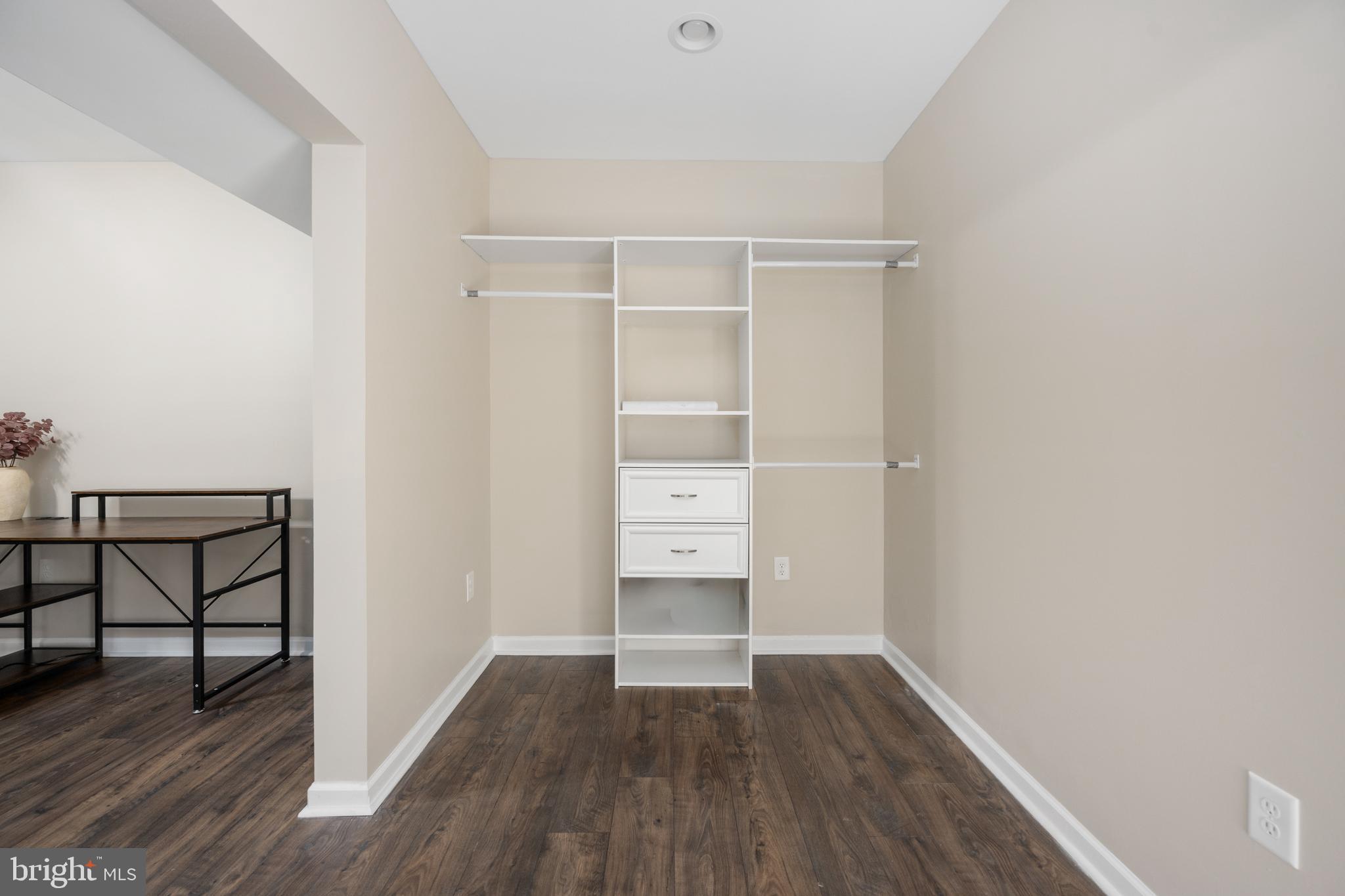 ESTATES AT ROBERTS POND - Residential