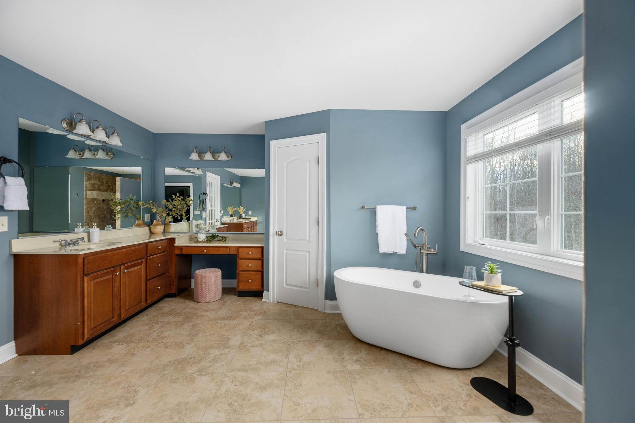 ESTATES AT ROBERTS POND - Residential