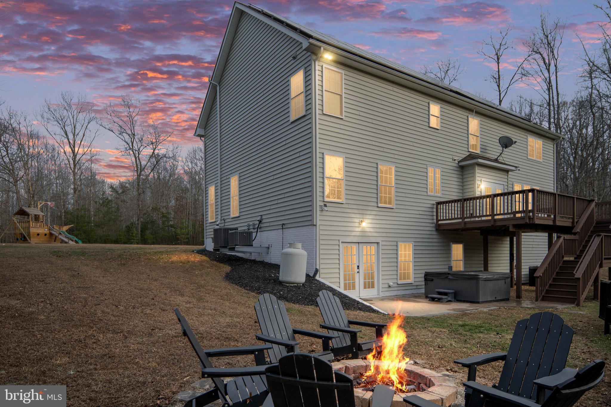 ESTATES AT ROBERTS POND - Residential