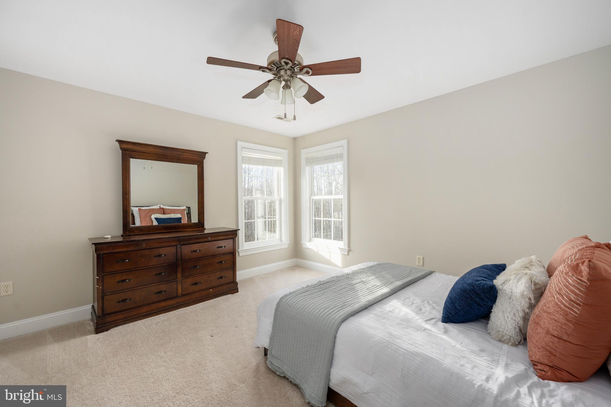 ESTATES AT ROBERTS POND - Residential