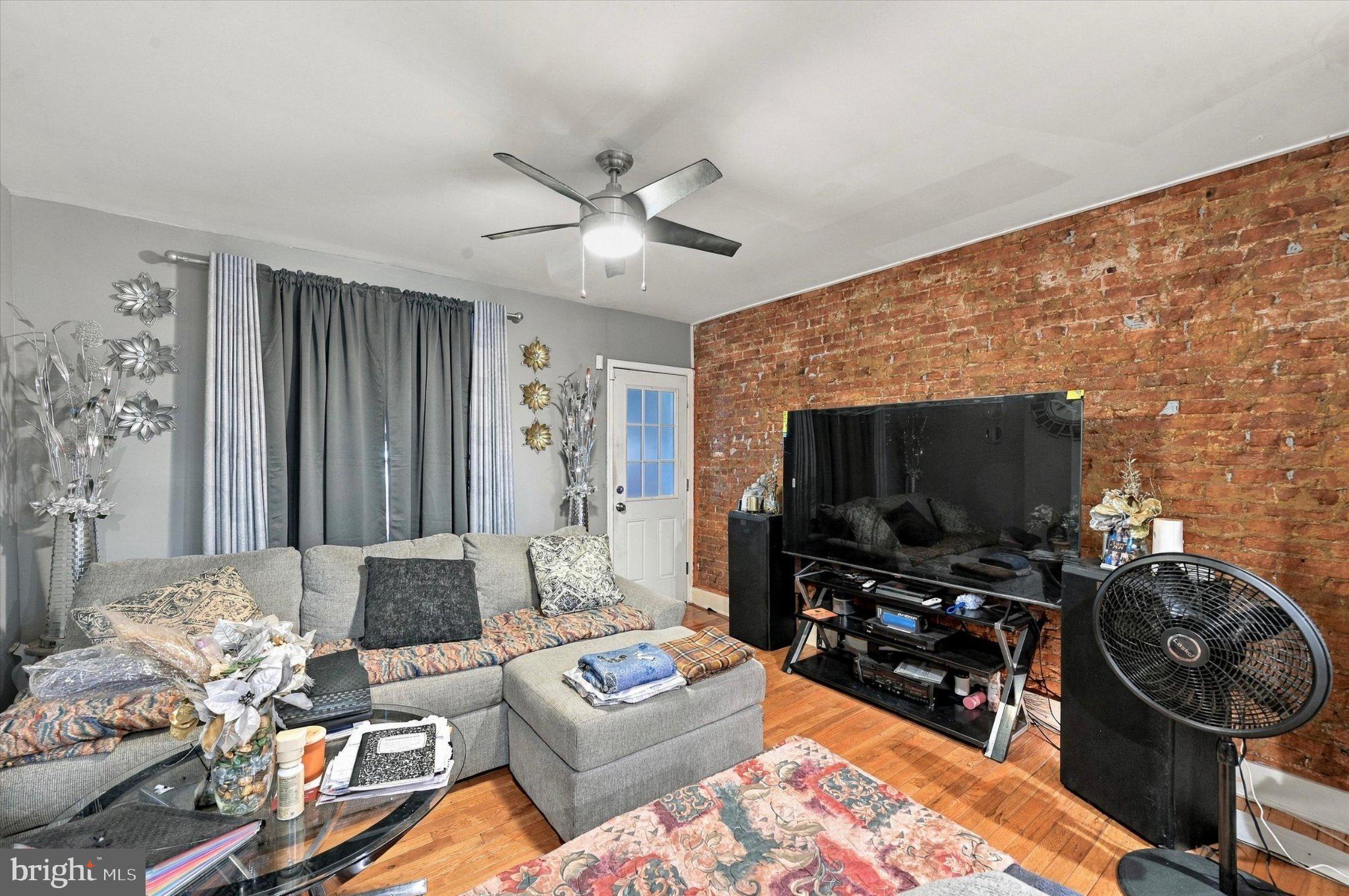 215 E 13TH