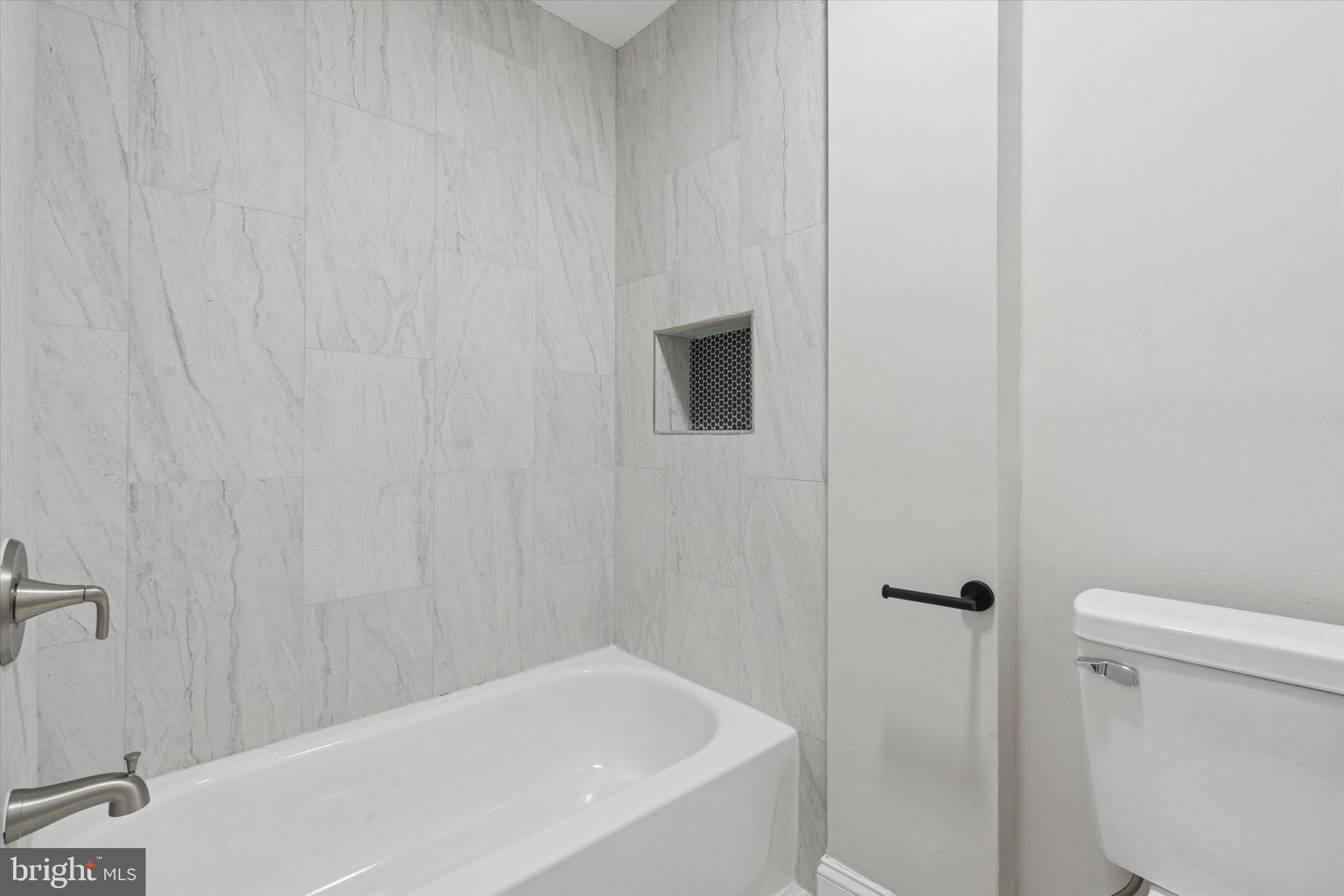 STRAWBERRY MANSION - Residential